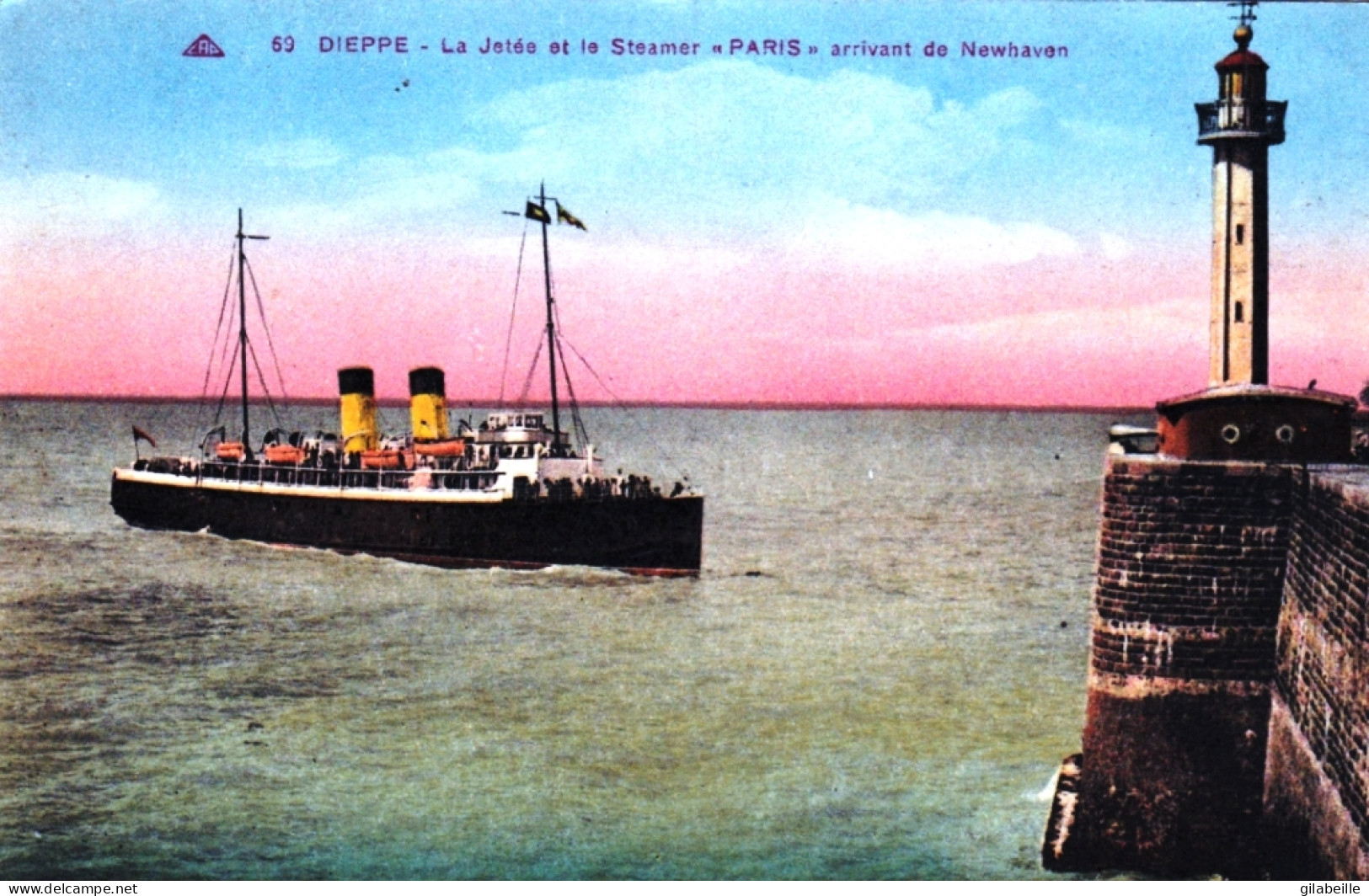 76 - DIEPPE - La Jetée Et Le Steamer " Paris " Arrivanr De Newhaven - Dieppe