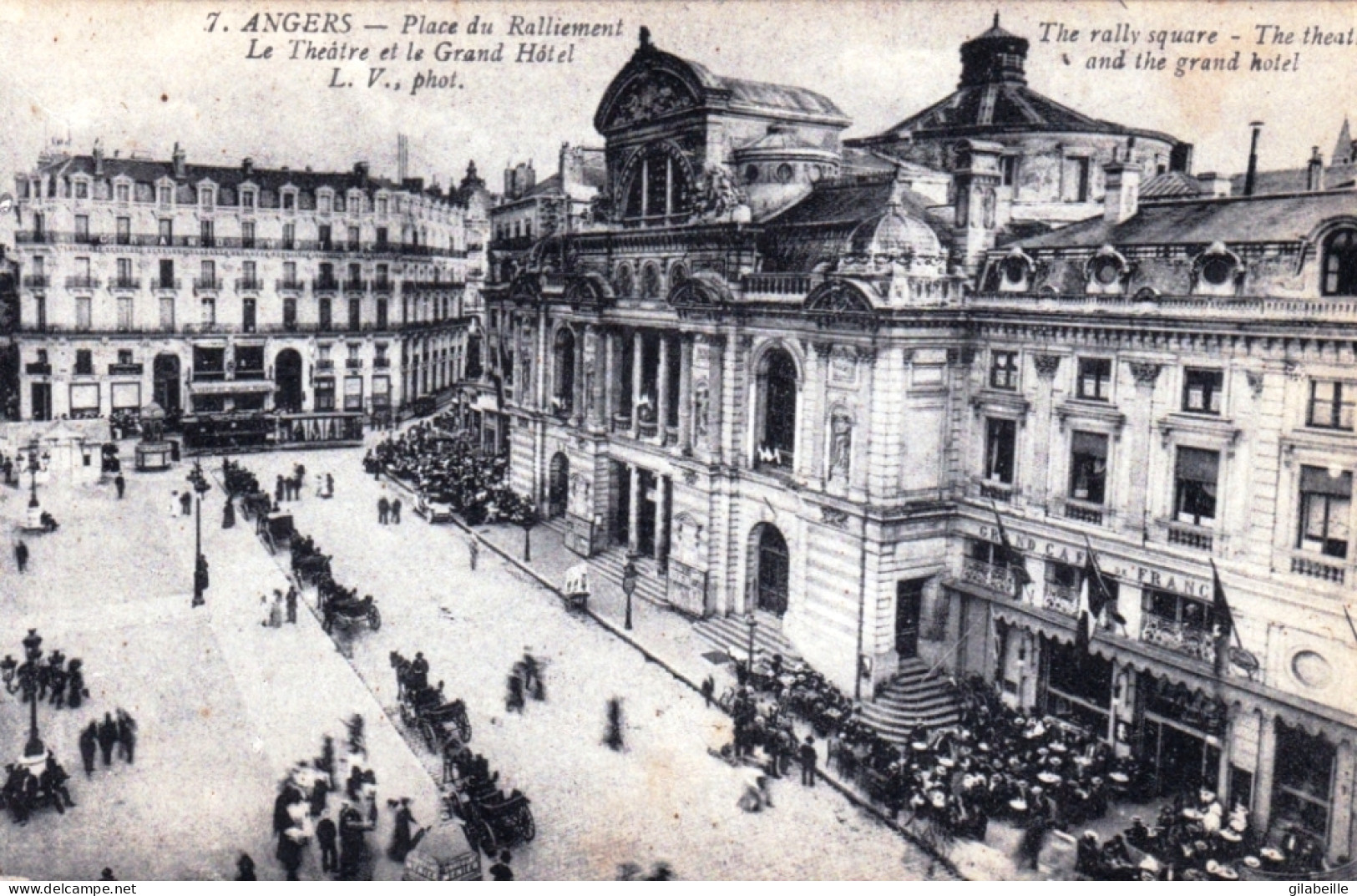 49 - ANGERS - Place Du Ralliement - Le Theatre Et Le Grand Hotel - Angers