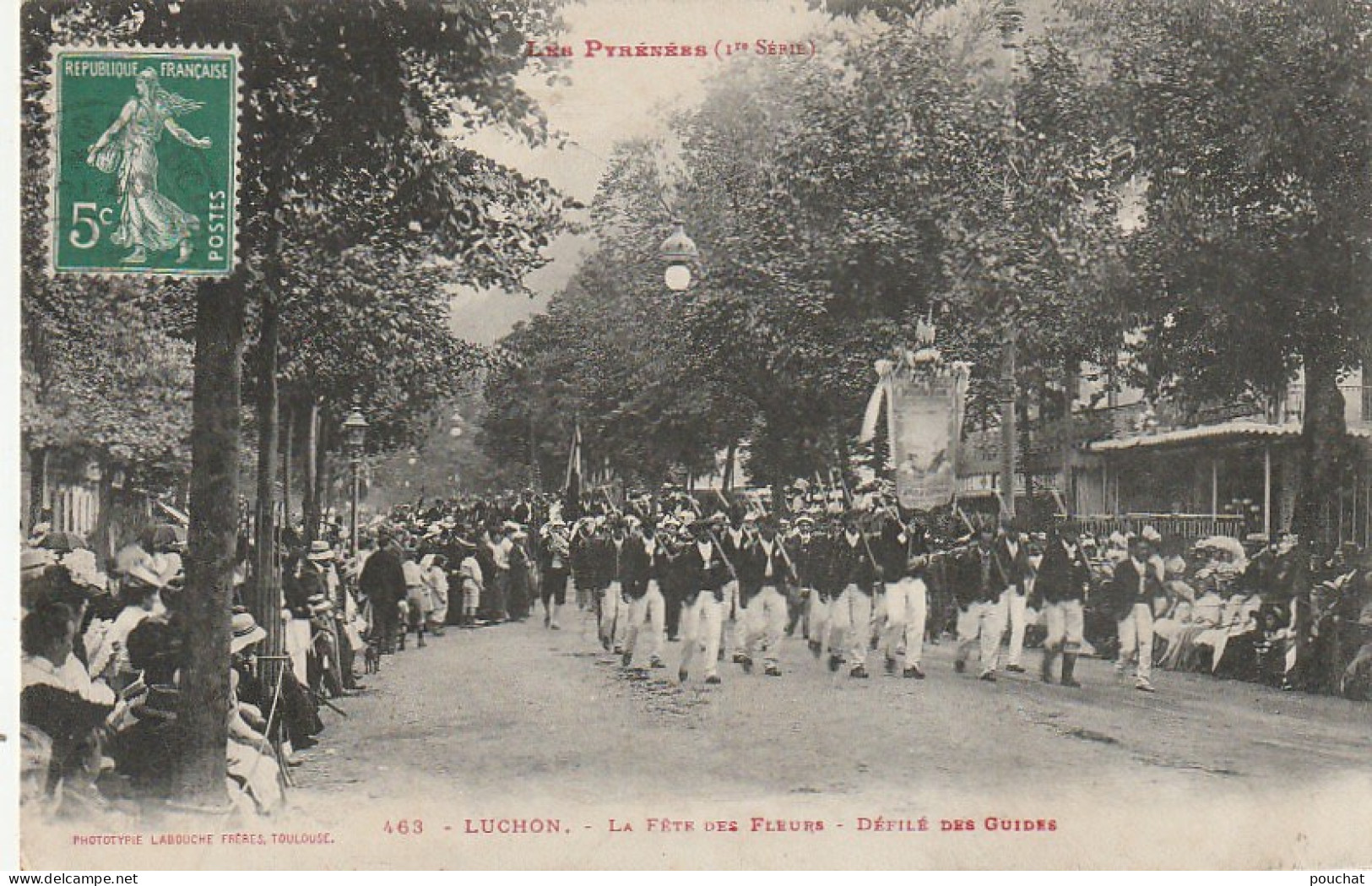 MO 18-(31) LUCHON - LA FETE DES FLEURS - DEFILE DES GUIDES - 2 SCANS - Luchon