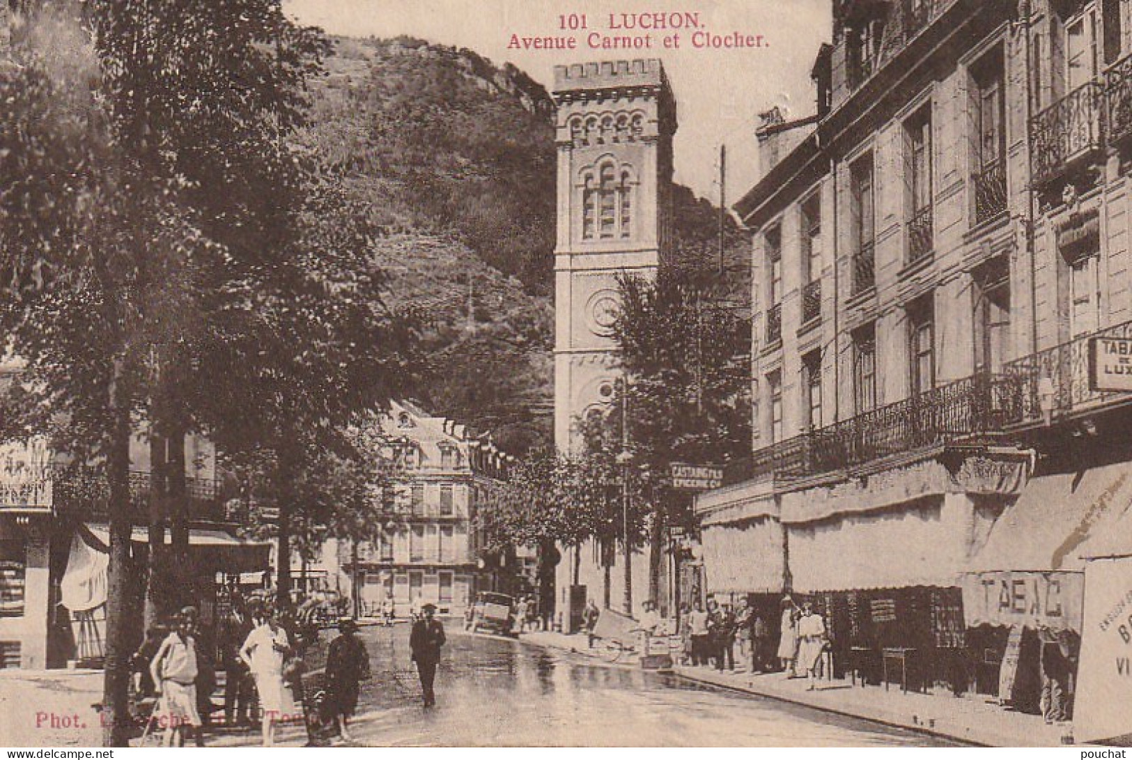 MO 18-(31) LUCHON - AVENUE CARNOT ET CLOCHER - COMMERCES - ANIMATION - 2 SCANS - Luchon