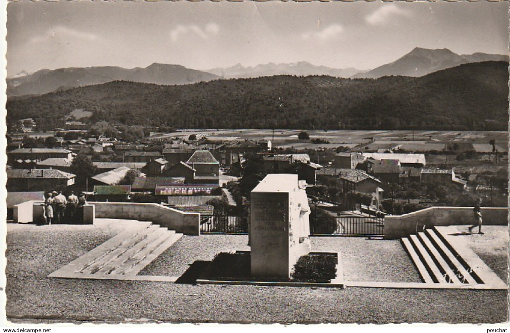 M0 20-(31) SAINT GAUDENS - PANORAMA SUR LES PYRENEES , A DROITE , LE CAGIRE - 2 SCANS - Saint Gaudens