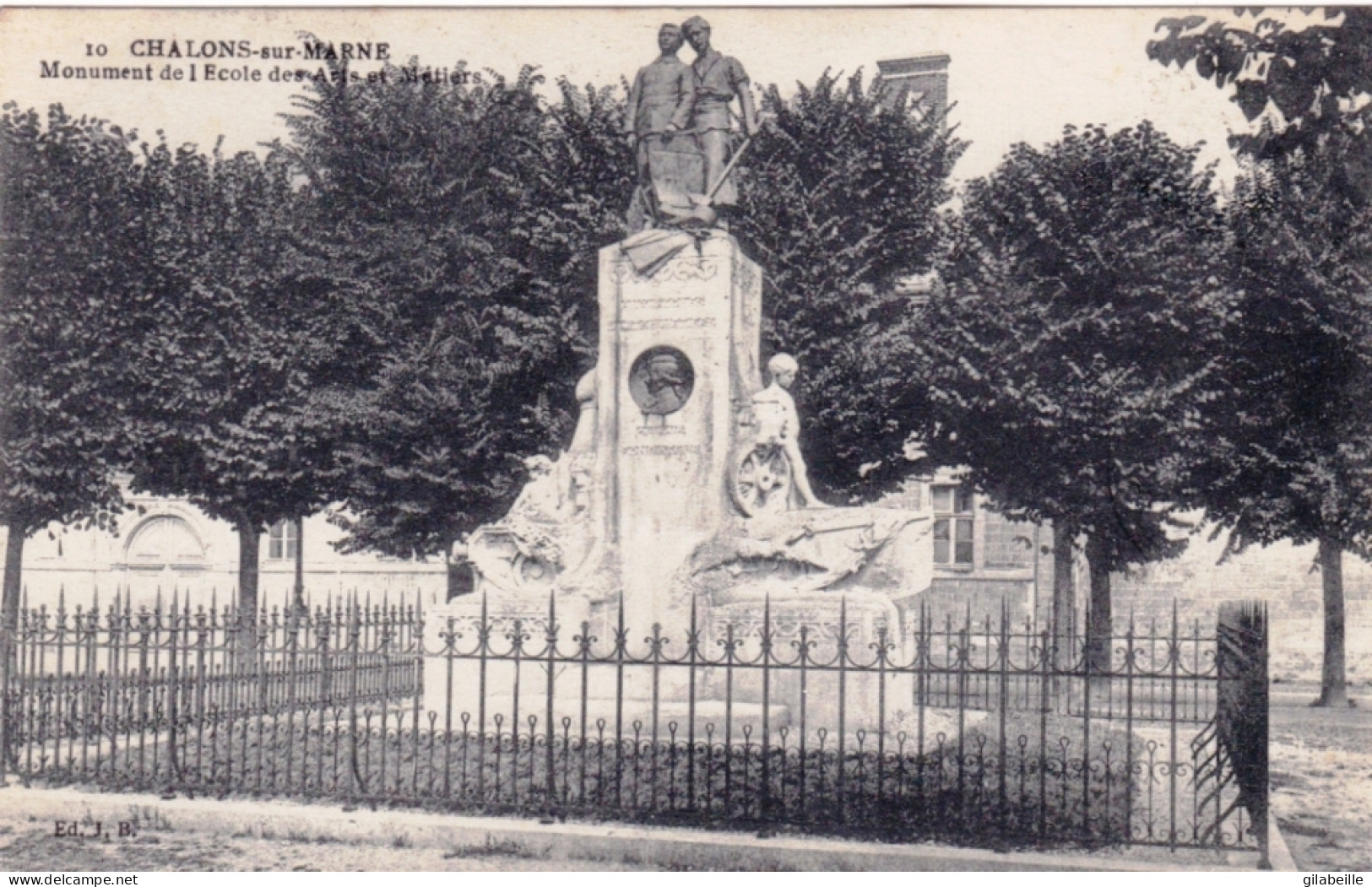 51 - Marne - CHALONS  Sur MARNE - Monument De L'école Des Arts Et Metiers - Châlons-sur-Marne