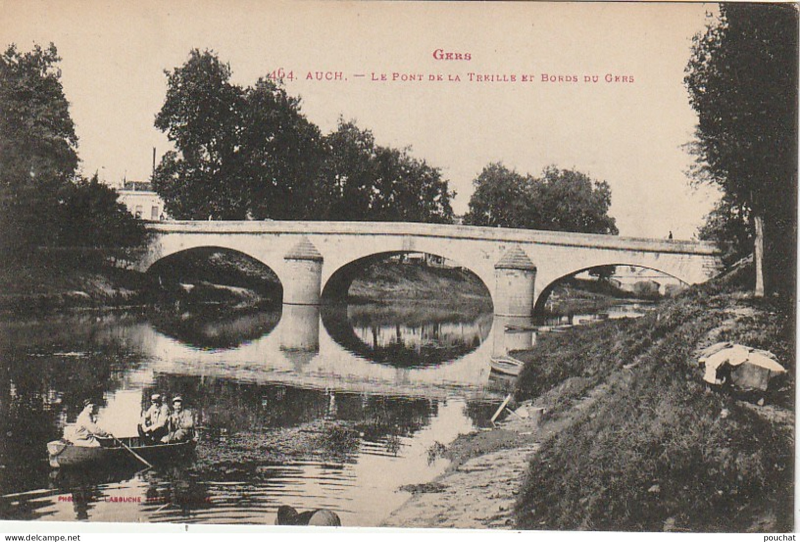 MO 23 -(32) AUCH - LE PONT DE LA TREILLE ET BORDS DU GERS - CANOTEURS - 2 SCANS - Auch