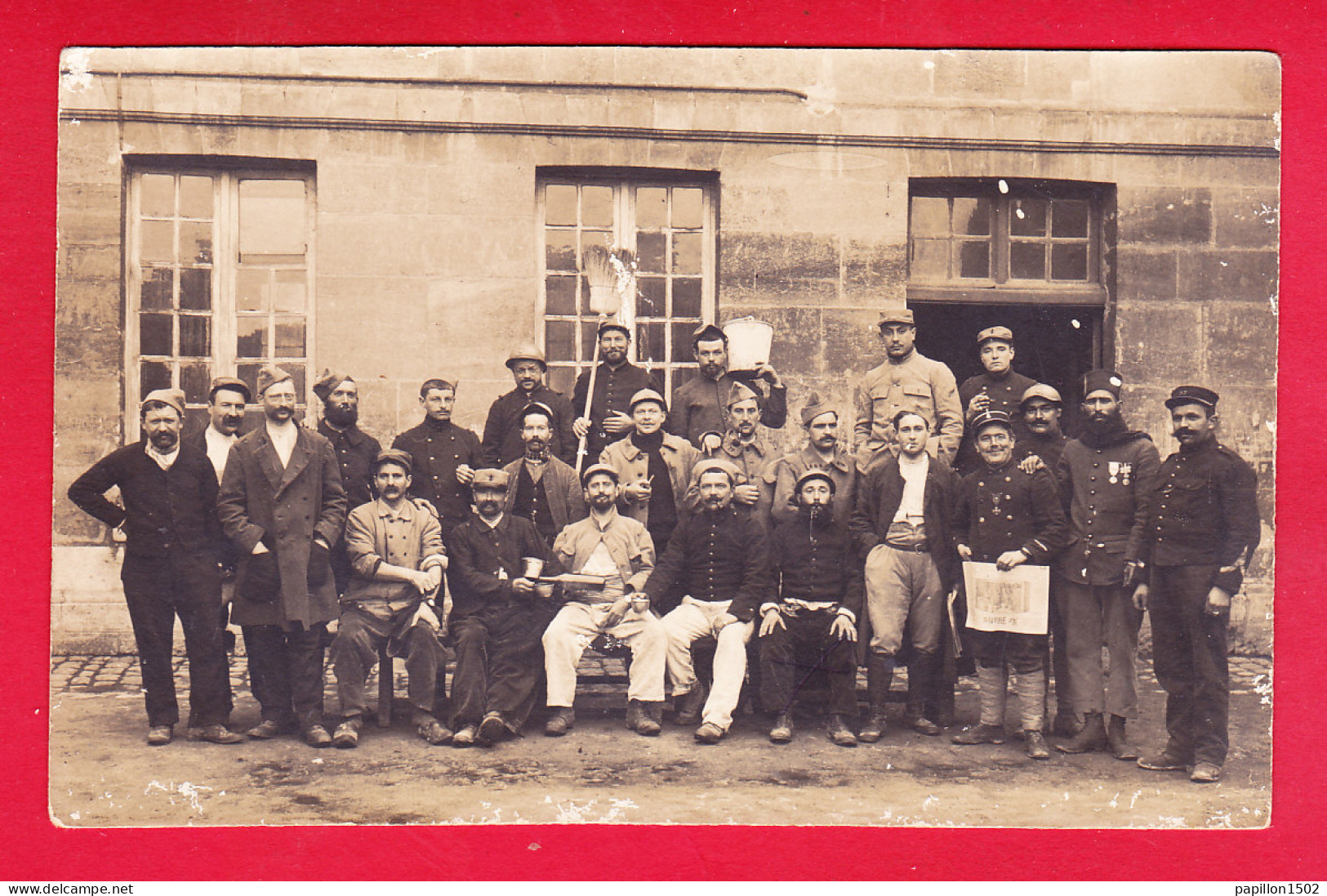 Milit-264A22 Carte Photo Un Groupe De Militaires à Identifier, Cpa - Autres & Non Classés