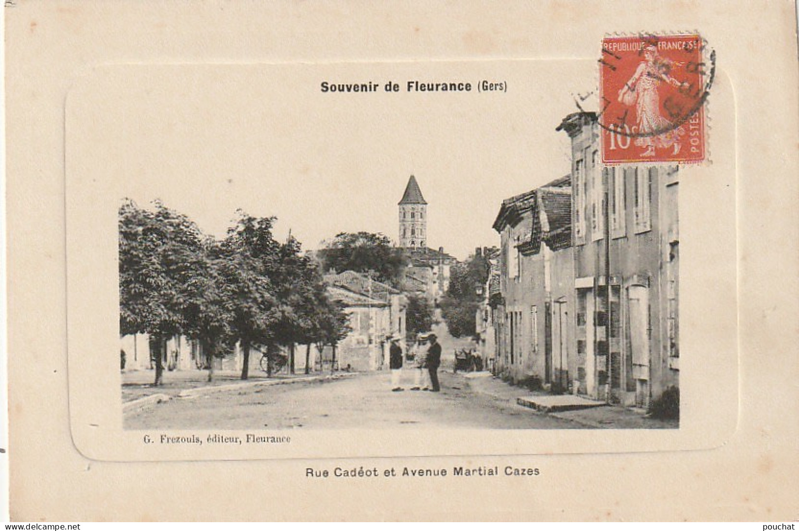 MO 25-(32) SOUVENIR DE FLEURANCE - AVENUE CADEOT ET AVENUE MARTIAL CAZES - 2 SCANS - Fleurance