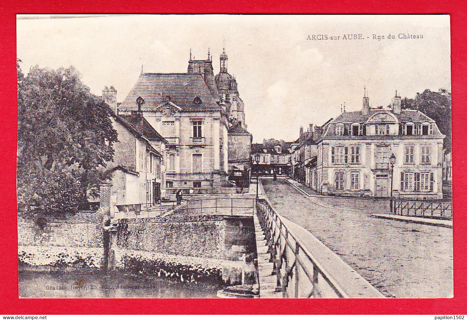 F-10-Arcis Sur Aube-06P94  La Rue Du Château, Cpa BE - Arcis Sur Aube