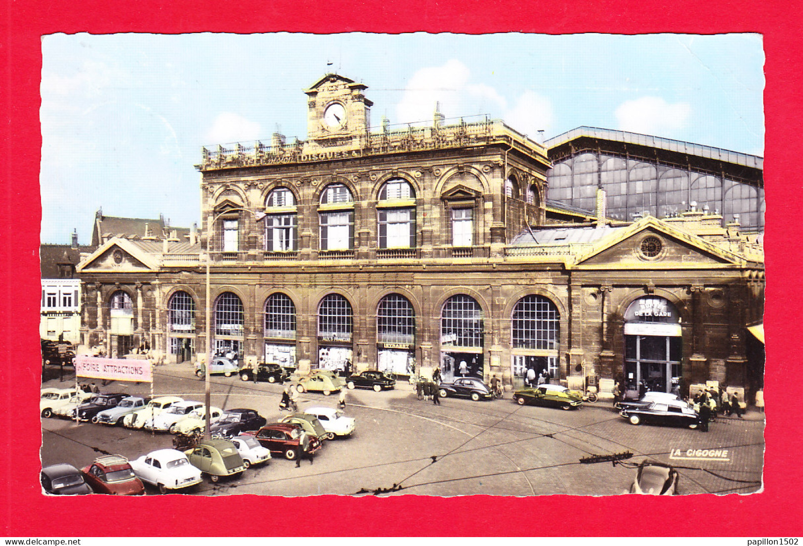 F-59-Lille-33Ph61  La Gare, Voir Les Vieilles Voitures - Lille