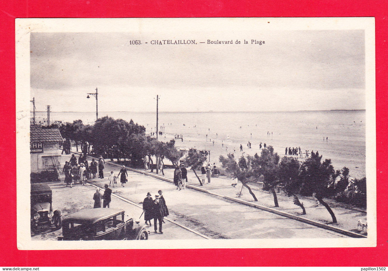 F-17-Chatelaillon-133Ph124  Le Boulevard De La Plage, Animation, Vieilles Voitures, Cpa BE - Châtelaillon-Plage