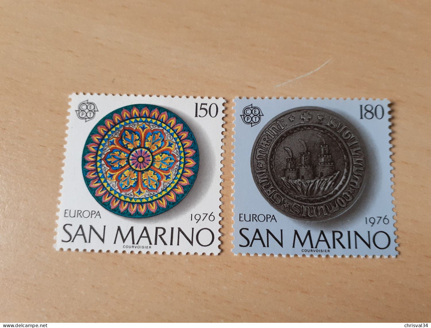 TIMBRES   SAINT-MARIN    ANNÉE  1976      N  923  /  924   COTE  2,00  EUROS   NEUFS   LUXE** - Ongebruikt