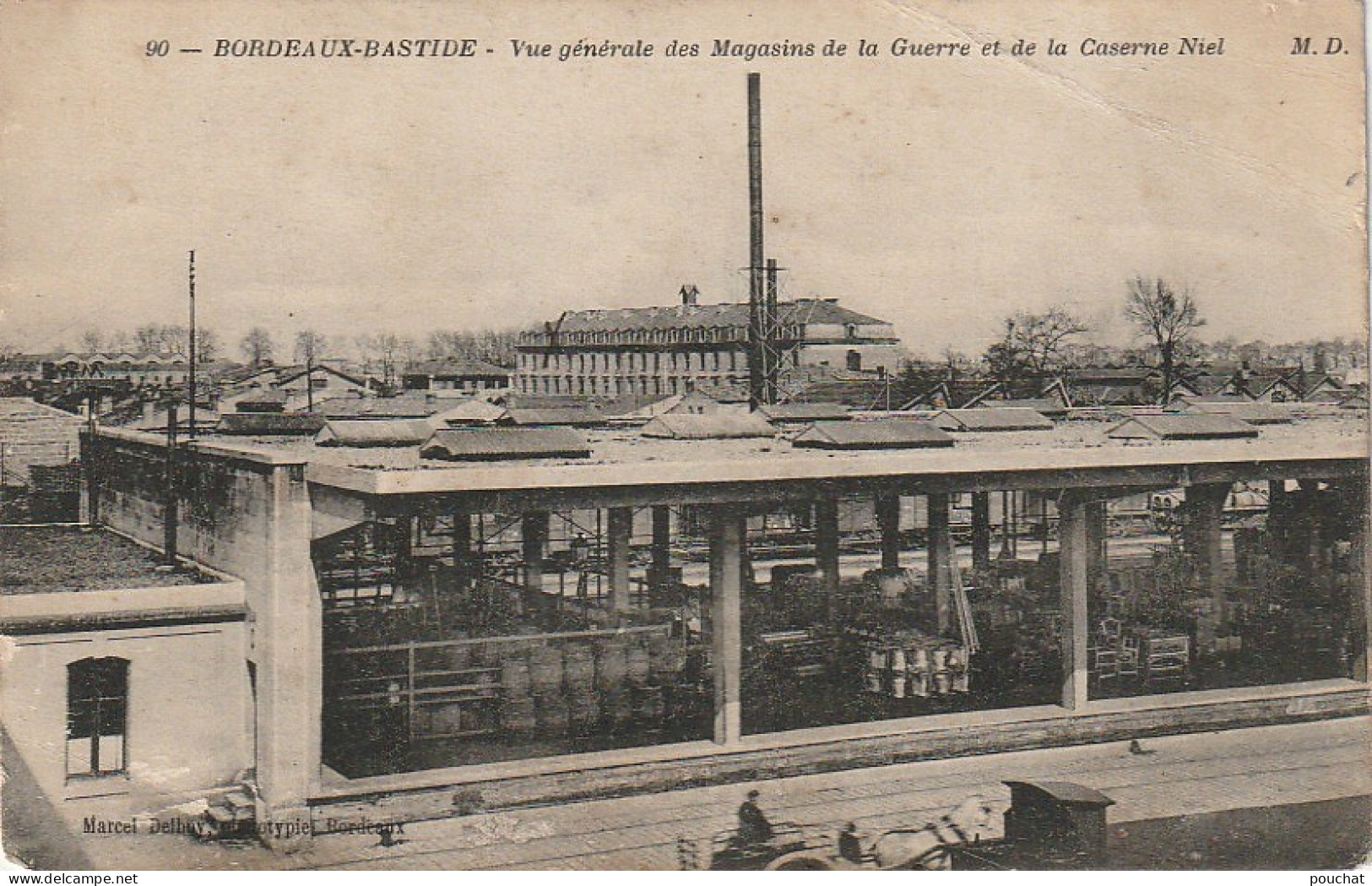 NE 8 -(33) BORDEAUX BASTIDE - VUE GENERALE DES MAGASINS DE LA GUERRE ET DE LA CASERNE NIEL - 2 SCANS - Bordeaux