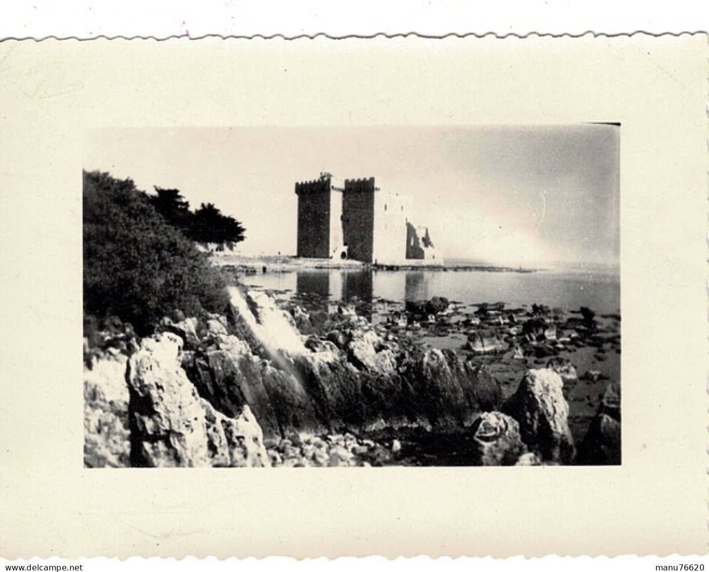Ref 1 - Photo : Ruines De L'ancien Monastère , Ile De Saint HONORAT, Cannes  - France . - Europa