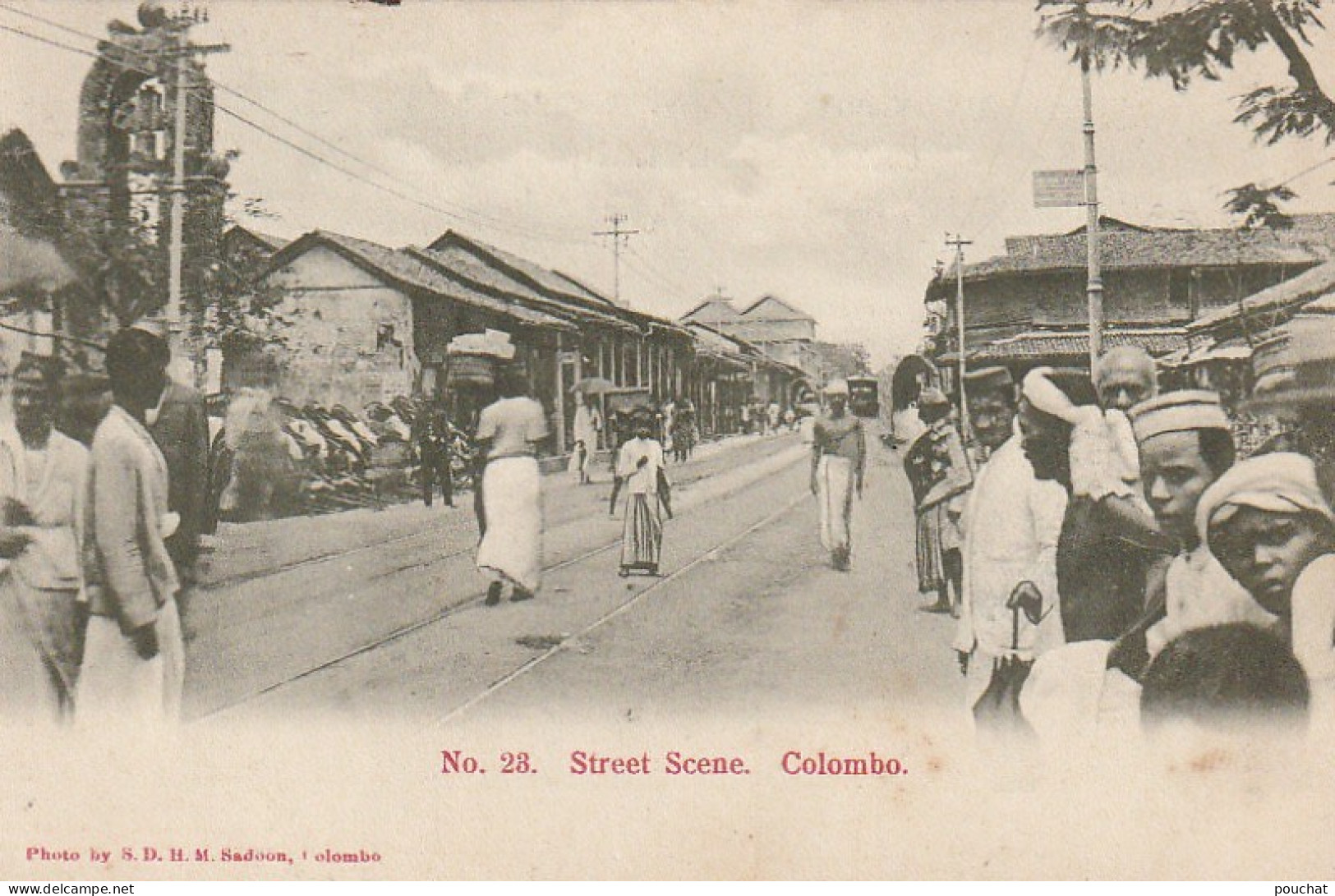 NE 13 - CEYLON - COLOMBO - STREET SCENE - 2 SCANS - Sri Lanka (Ceylon)