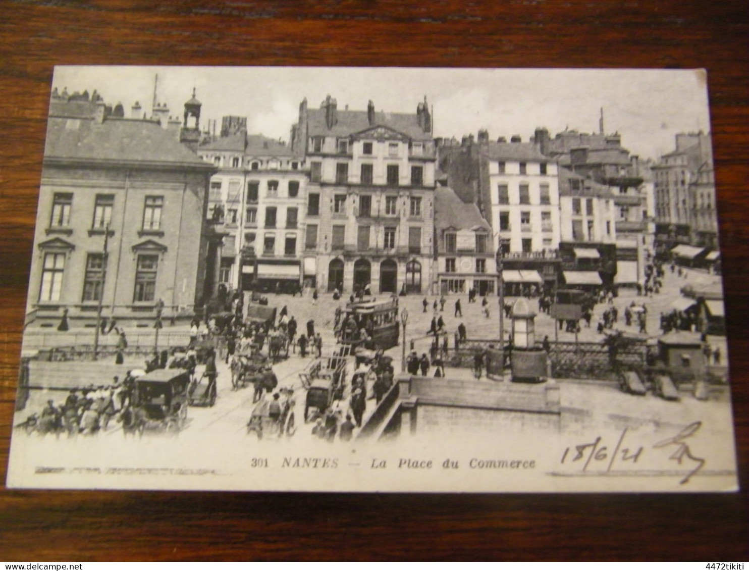 CPA - Nantes (44) - La Place Du Commerce - Animation - 1921 - SUP (HV 41) - Nantes