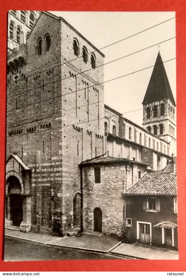 71 - TOURNUS - CPSM -  Eglise Abbatiale Saint Philibert / Façade - éd C.I.E.R. - Sonstige & Ohne Zuordnung