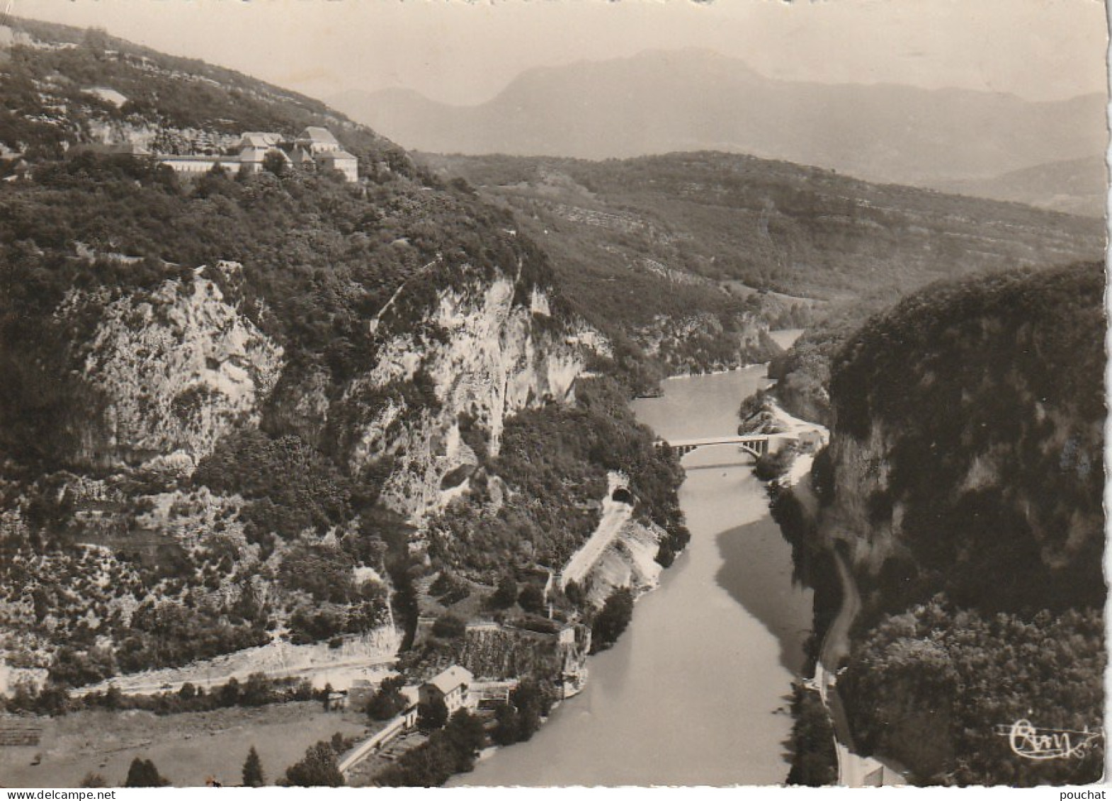 OP 1- (01) ENVIRONS DE BELLEY - LE PONT DE LA BALME  - VUE AERIENNE  - 2 SCANS  - Belley