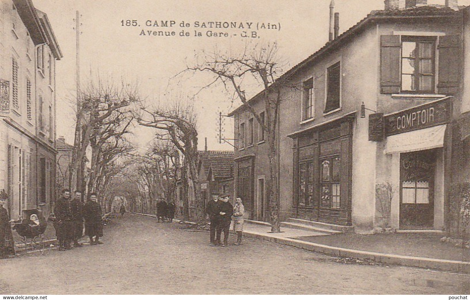 OP 1- (01) CAMP DE SATHONAY - AVENUE DE LA GARE - COMMERCES - ANIMATION - 2 SCANS - Non Classés