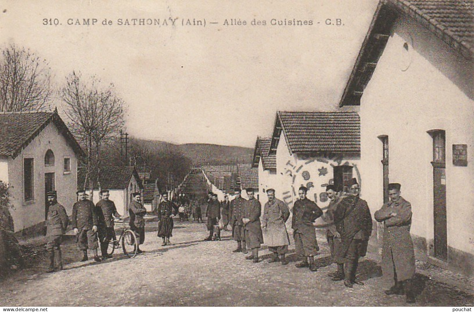 OP 1- (01) CAMP DE SATHONAY - ALLEE DES CUISINES - MILITAIRES , ZOUAVES - 2 SCANS - Non Classés