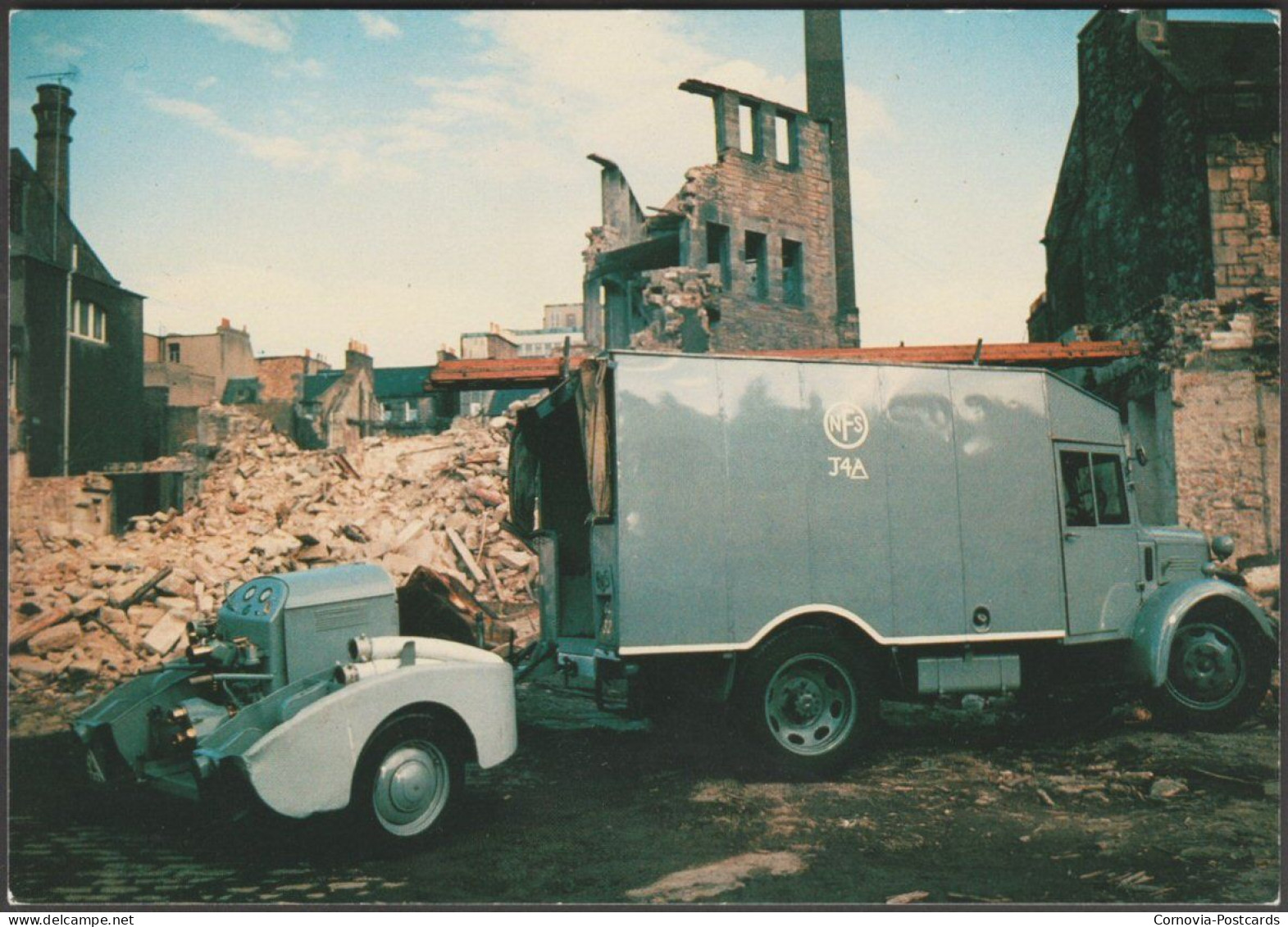 Austin Standard Towing Unit - Lothian And Borders Fire Brigade Advice Postcard - Trucks, Vans &  Lorries