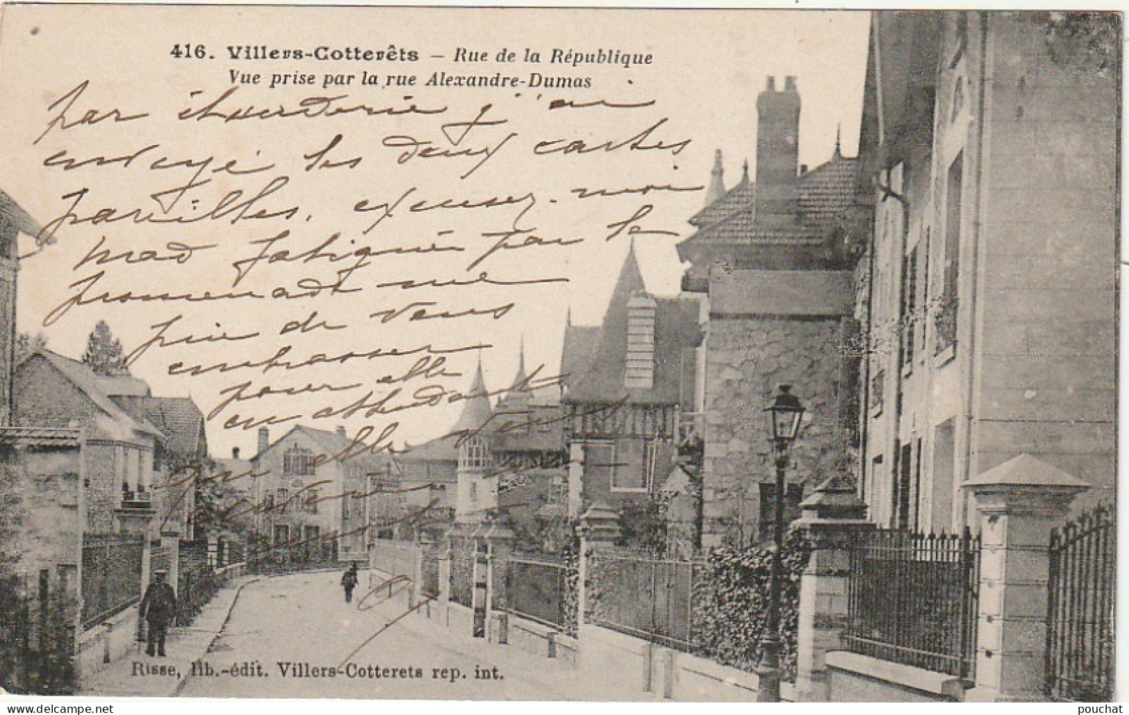 OP 2-(02) VILLERS COTTERETS - RUE DE LA REPUBLIQUE - VUE PRISE PAR LA RUE ALEXANDRE DUMAS  - 2 SCANS - Villers Cotterets