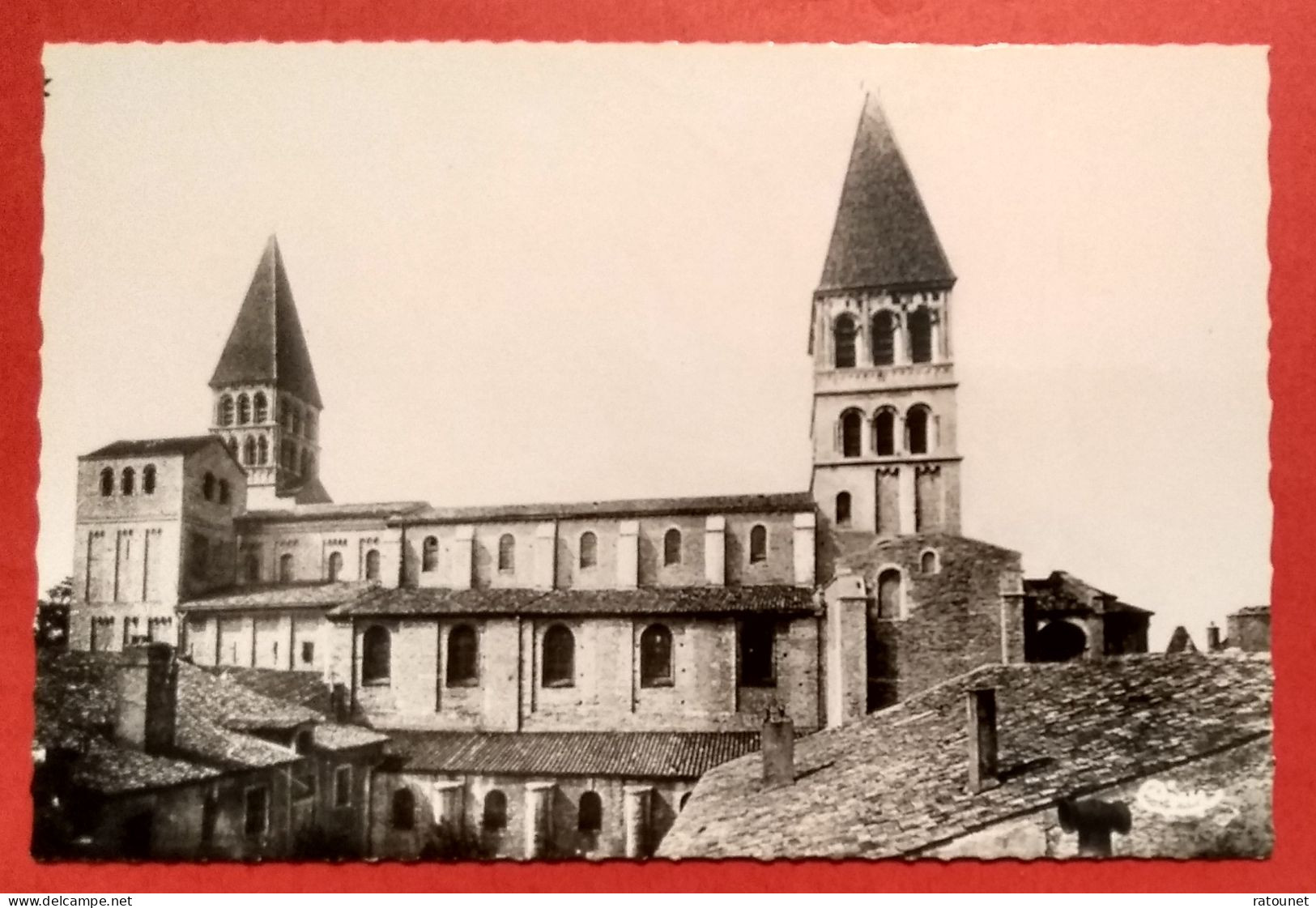 71 - TOURNUS - CPSM -  Eglise Abbatiale Saint Philibert / Vue De La Cour Du Cloitre  - éd CIM - Sonstige & Ohne Zuordnung