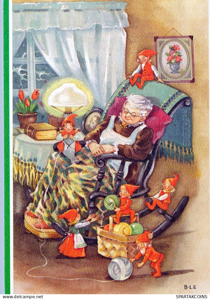 PAPÁ NOEL Feliz Año Navidad GNOMO Vintage Tarjeta Postal CPSM #PAZ931.A - Santa Claus