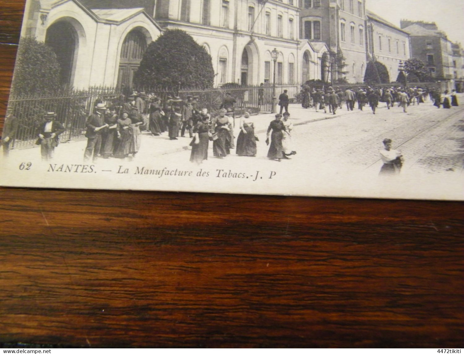 CPA - Nantes (44) - La Manufacture Des Tabacs - Sortie Des Ouvriers - Animation - 1910 - SUP (HV 47) - Nantes