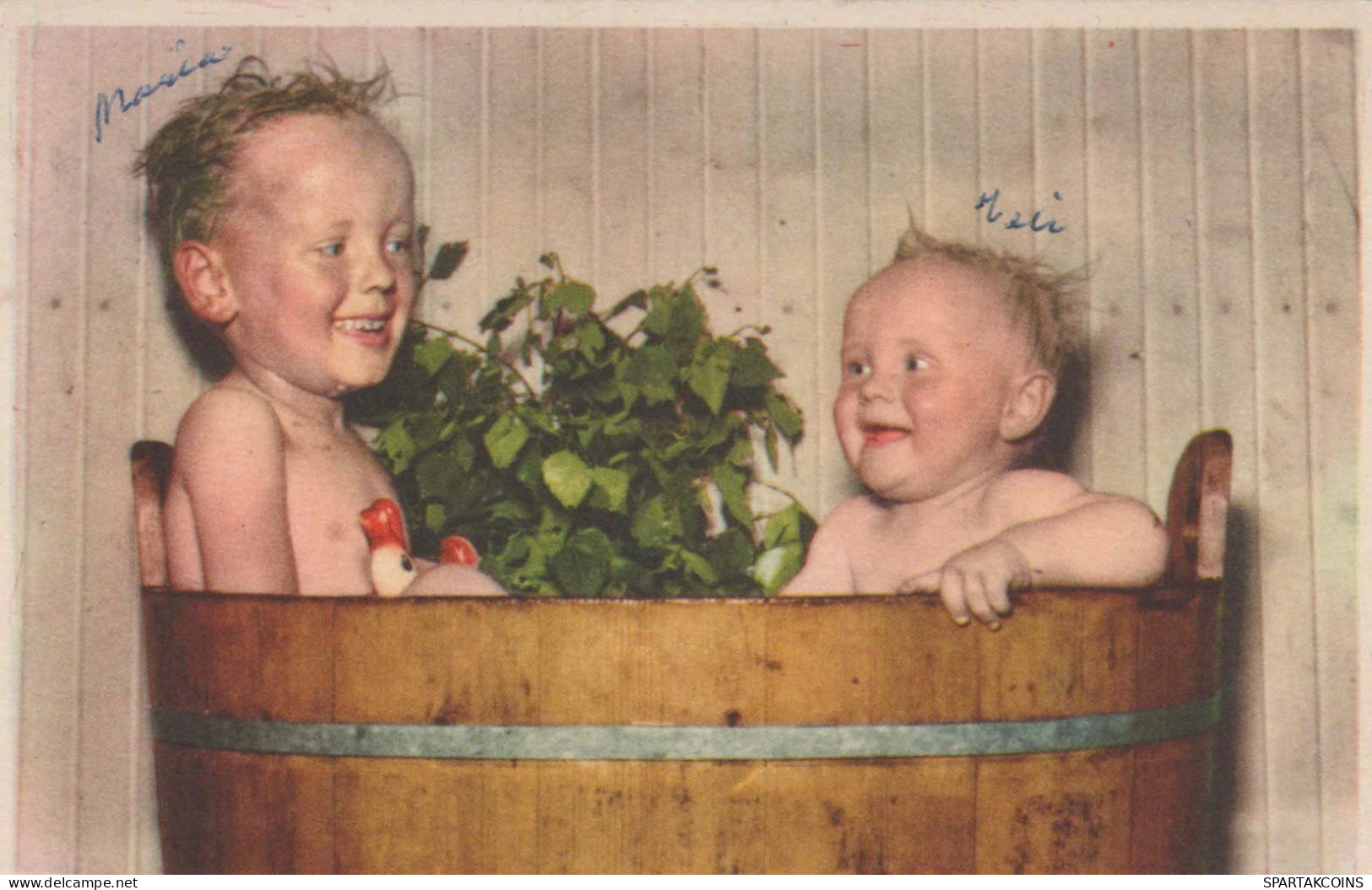 ENFANTS Portrait Vintage Carte Postale CPSMPF #PKG862.A - Portretten