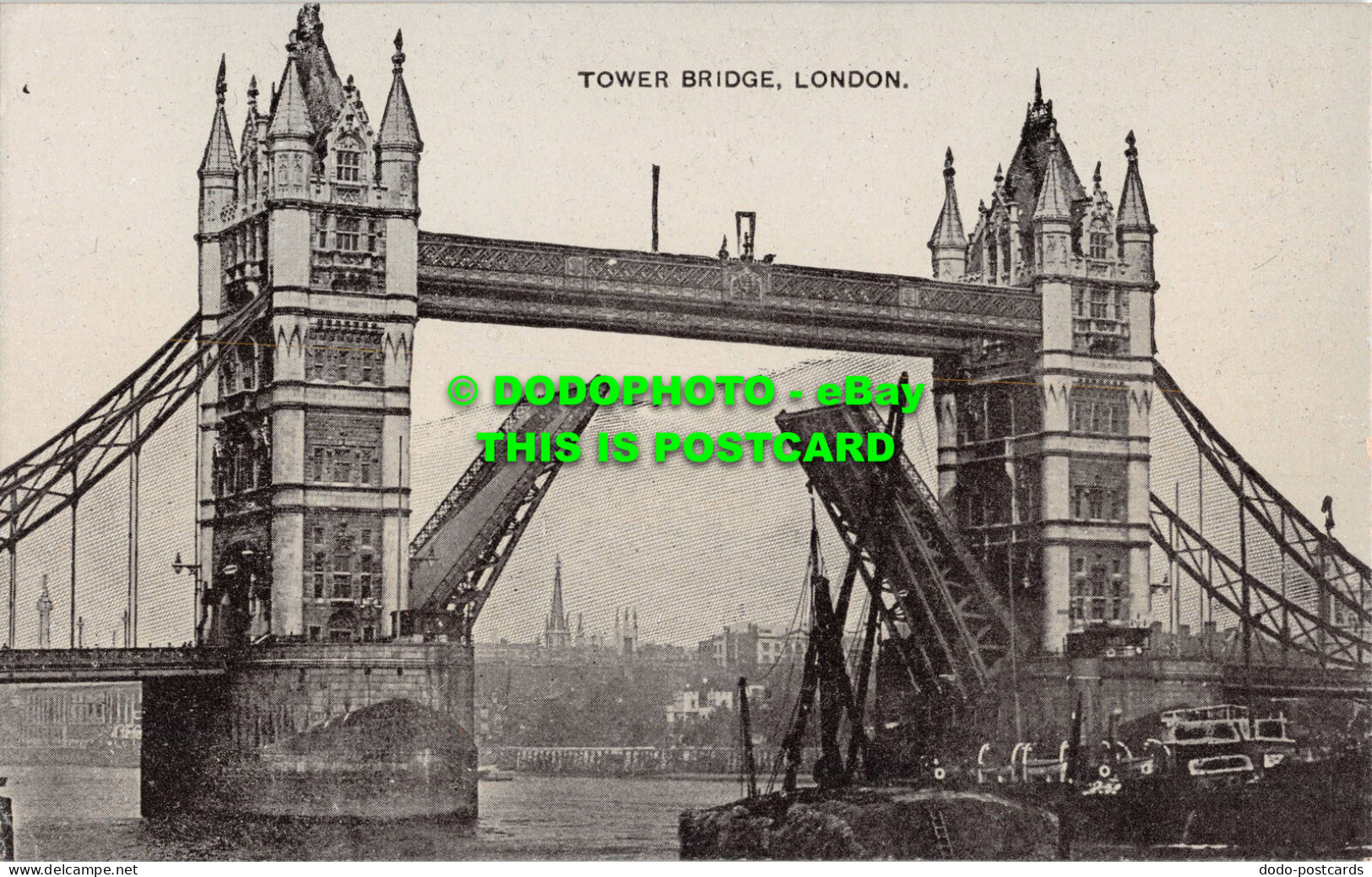 R548887 London. Tower Bridge. Auto Photo Series - Sonstige & Ohne Zuordnung