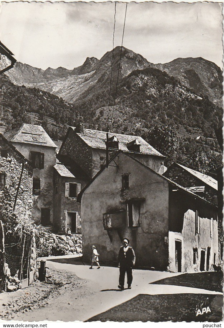 OP 15-(09) AULUS LES BAINS - UN COIN DU VIEIL AULUS ET LA MONTAGNE DES EDELWEIS - VILLAGEOIS- 2 SCANS - Autres & Non Classés