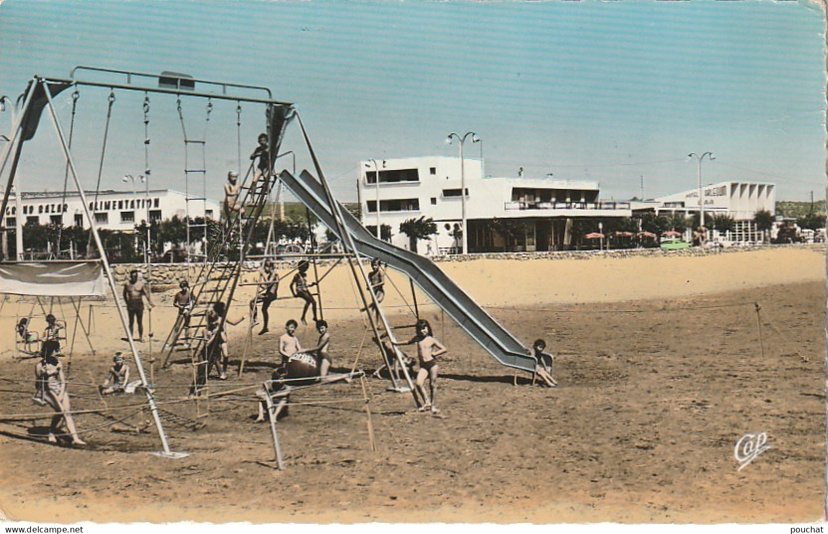 OP 19-(11) NARBONNE PLAGE - L' ENTREE DE LA PLAGE - PORTIQUE ,TOBOGGAN , JEUX D' ENFANTS - CARTE COULEURS  - 2 SCANS - Narbonne