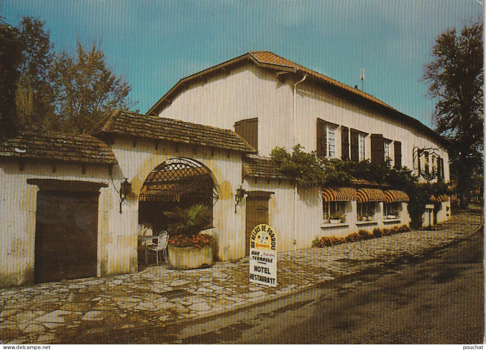 OP 21-(12) VILLEFRANCHE DE ROUERGUE - RESTAURANT HOTEL " AU RELAIS DE FARROU " - CARTE COULEURS - 2 SCANS - Villefranche De Rouergue