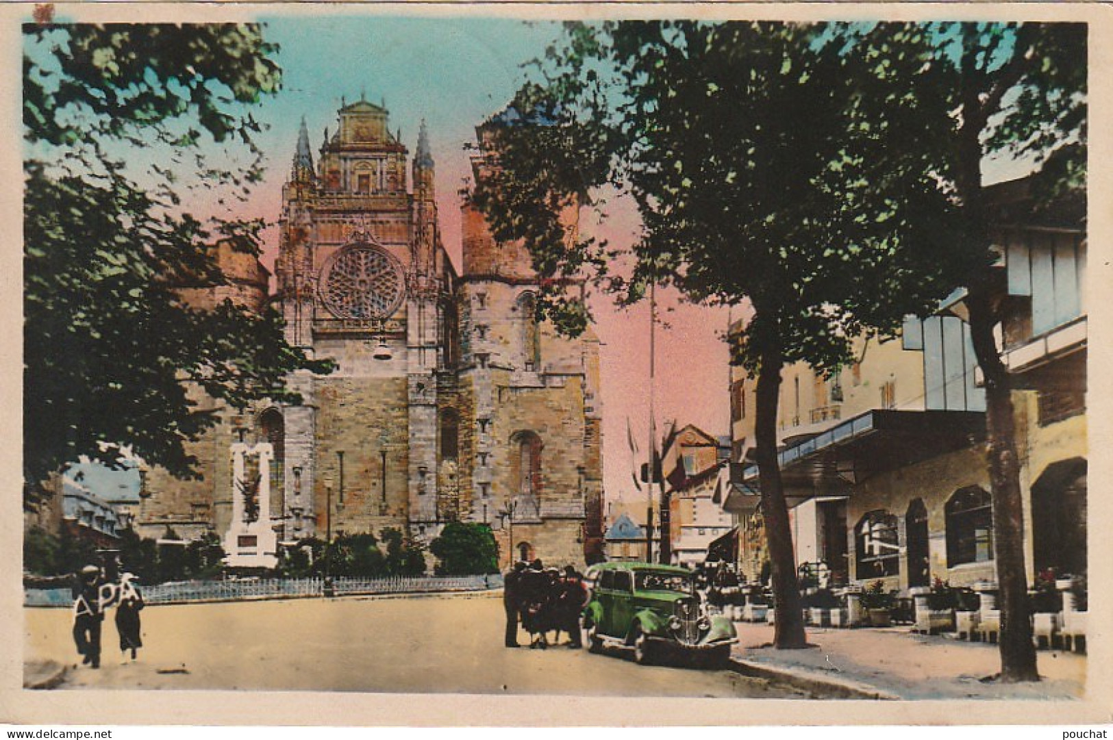 OP 22-(12) RODEZ - AVENUE VICTOR HUGO ET PLACE D' ARMES - CARTE COLORISEE - 2 SCANS - Rodez