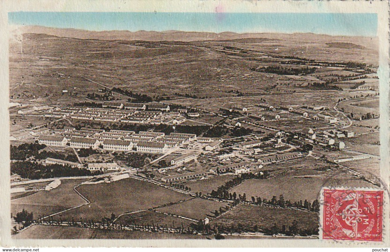 OP 22-(12) CAMP DU LARZAC - VUE PRISE EN AVION - CARTE COLORISEE - 2 SCANS - La Cavalerie