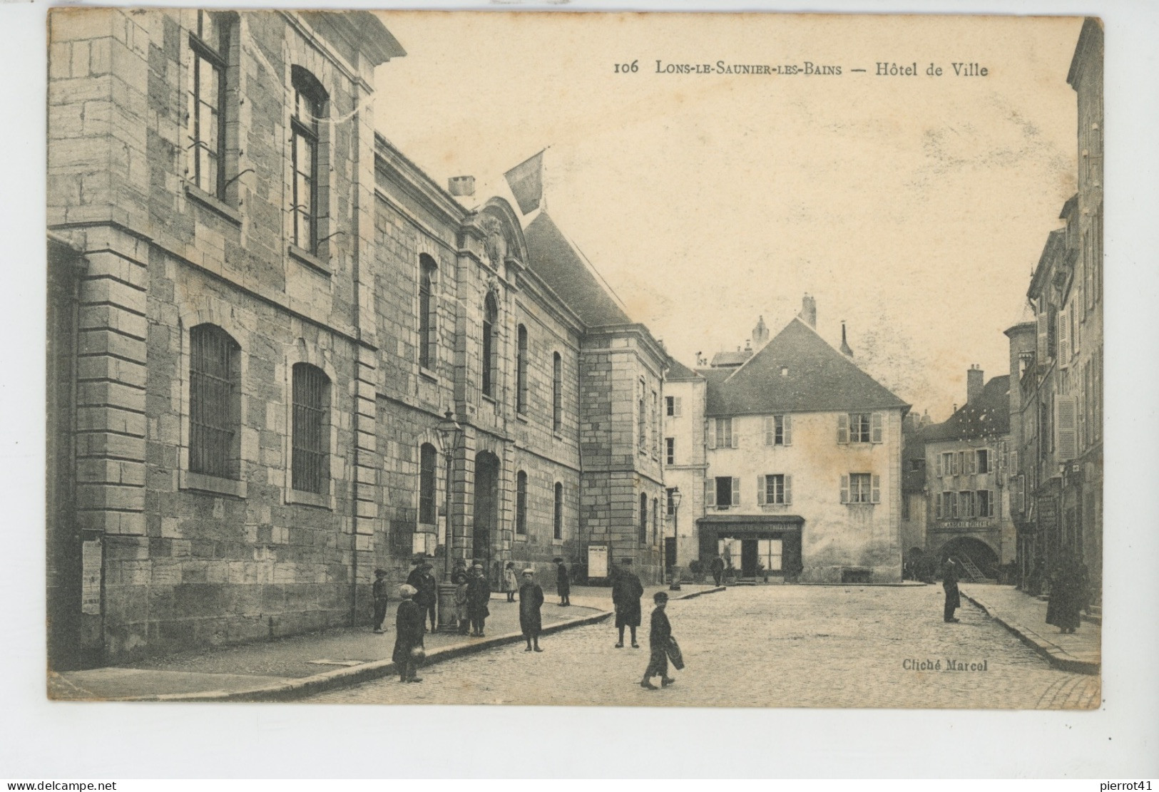 LONS LE SAUNIER - Hôtel De Ville - Lons Le Saunier