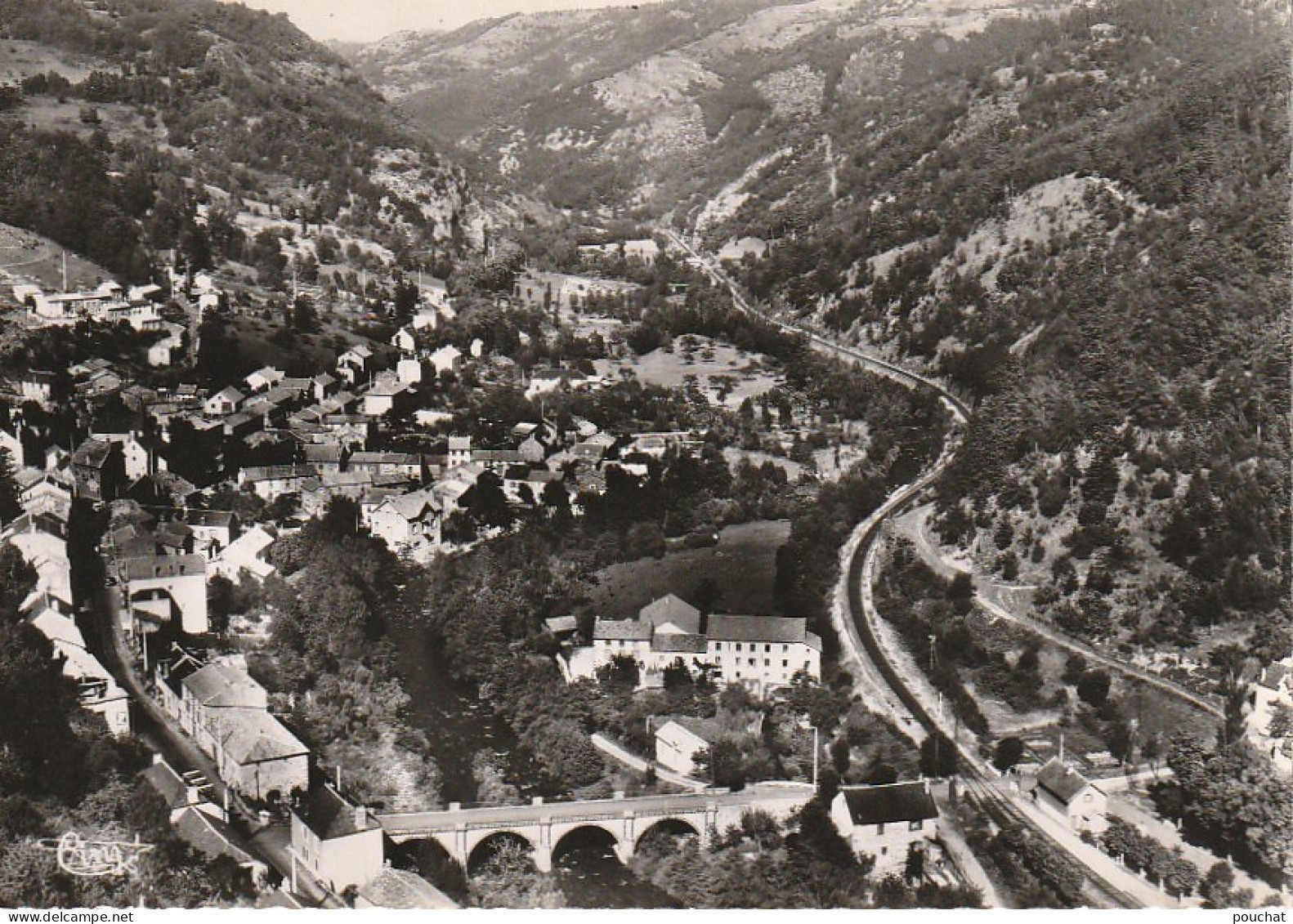 PE 6-(15) FERRIERES SAINT MARY - VUE AERIENNE - 2 SCANS - Sonstige & Ohne Zuordnung