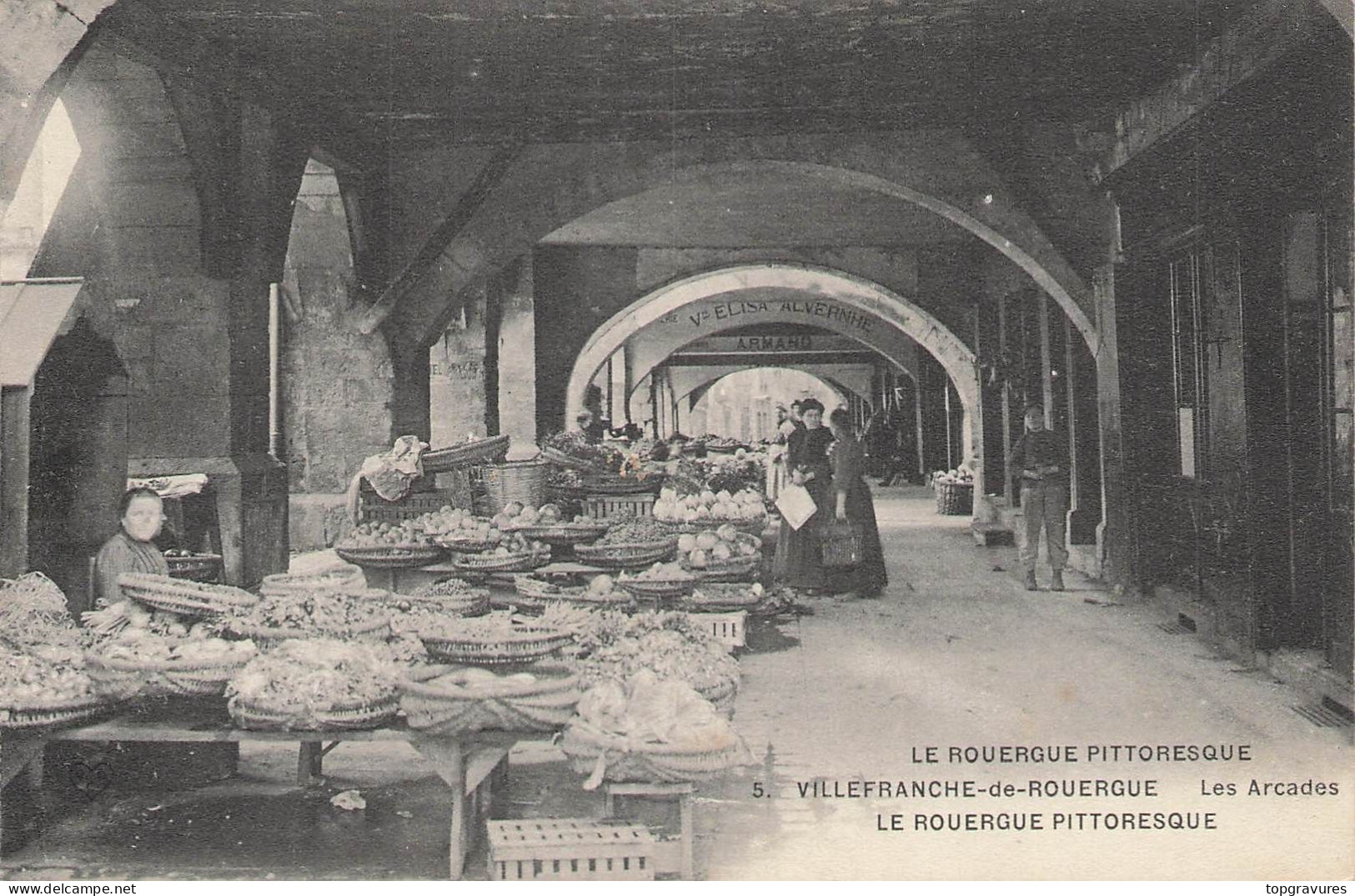VILLEFRANCHE DE ROUERGUE - Les Arcades - Marché - - Villefranche De Rouergue