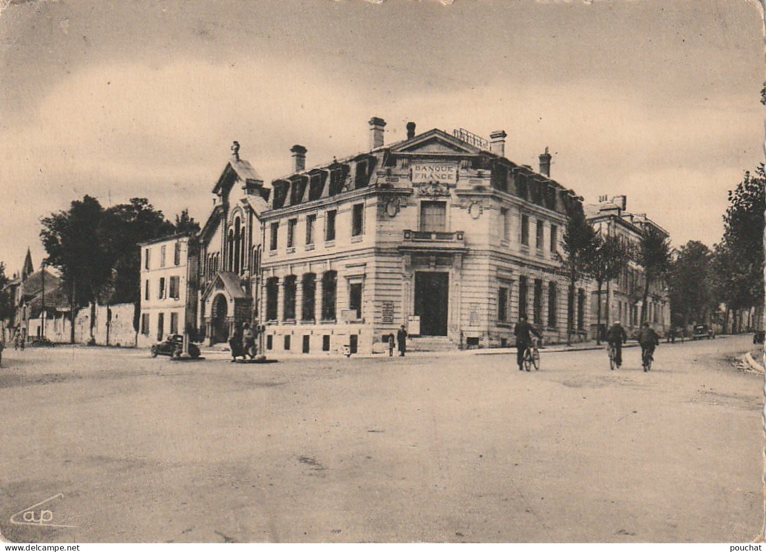 PE 11-(17) SAINTES - BANQUE DE FRANCE ET LE TEMPLE PROTESTANT - 2 SCANS - Saintes