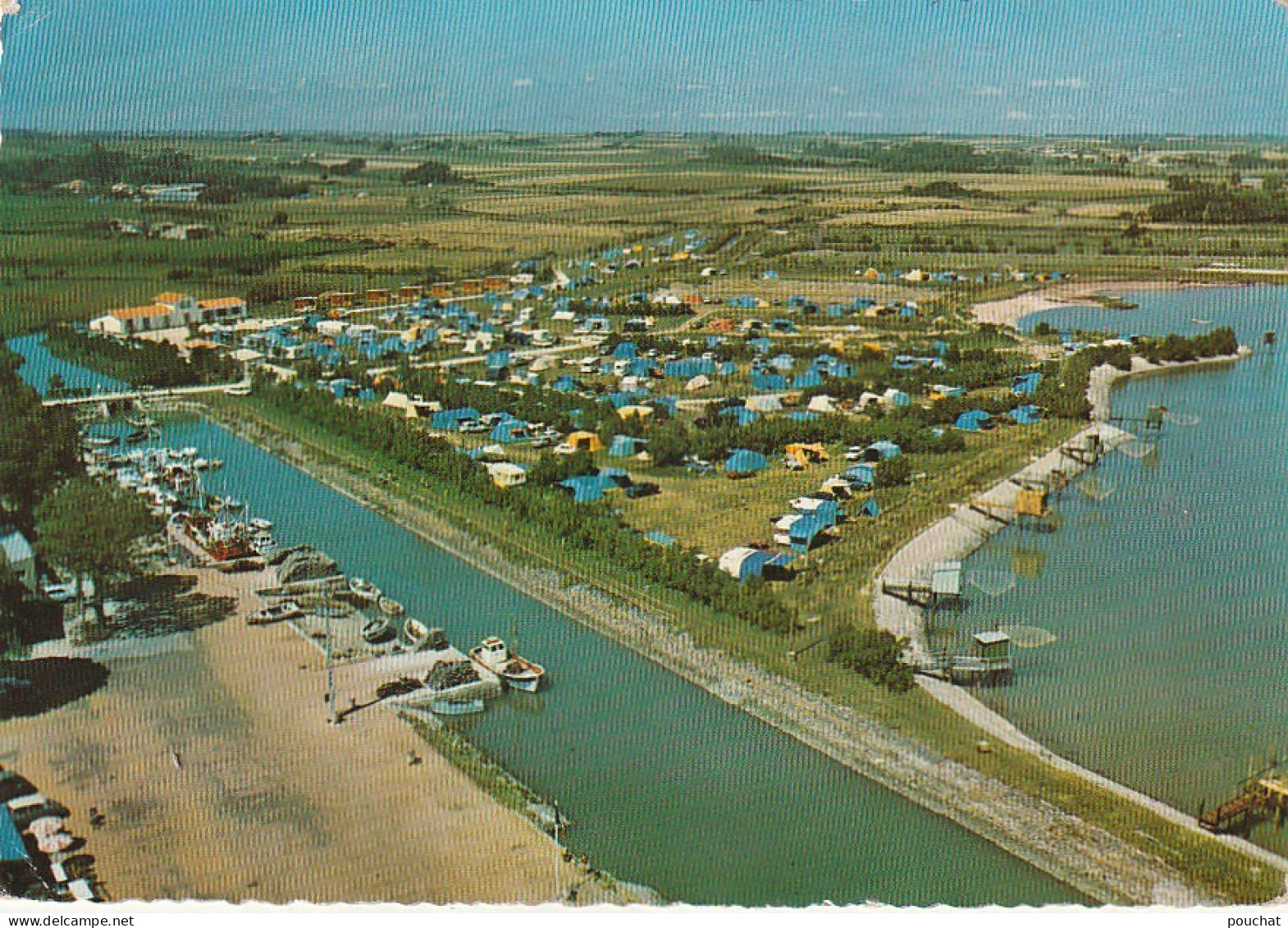 PE 11-(17) MESCHERS - LE CAMPING ET LE PORT - VUE AERIENNE - CARTE COULEURS - 2 SCANS - Meschers