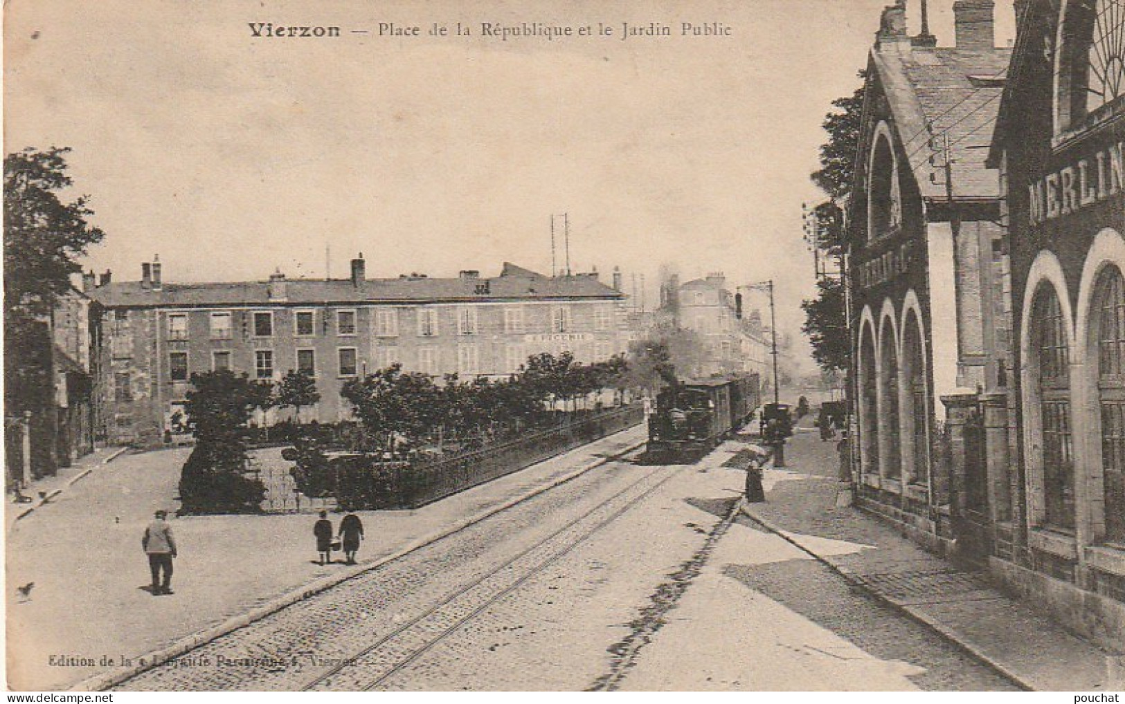 PE 12 -(18) VIERZON - PLACE DE LA REPUBLIQUE ET JARDIN PUBLIC  - TRAMWAY A VAPEUR - 2 SCANS - Vierzon