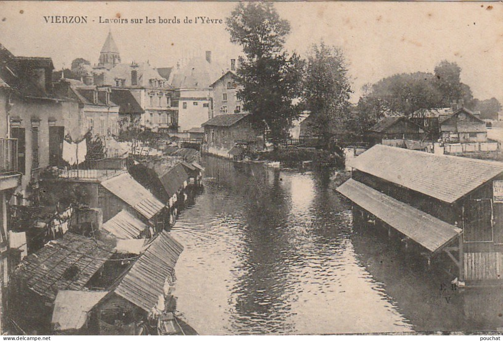 PE 12 -(18) VIERZON - LAVOIR SUR LES BORDS DE L' YEVRE - 2 SCANS - Vierzon