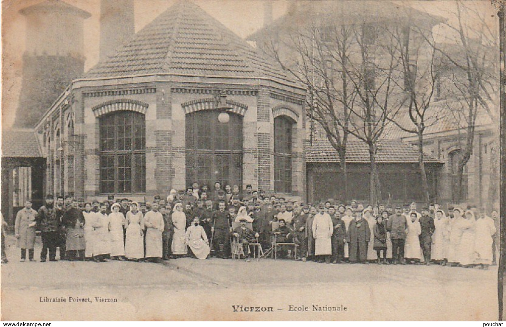 PE 12 -(18) VIERZON - ECOLE NATIONALE  - BLESSES , INFIRMIERES - 2 SCANS - Vierzon