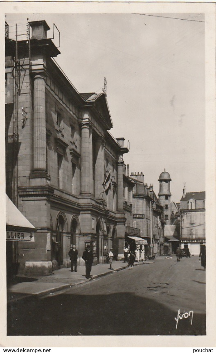 PE 14 -(19) BRIVE - L' HOTEL DE VILLE - 2 SCANS - Brive La Gaillarde