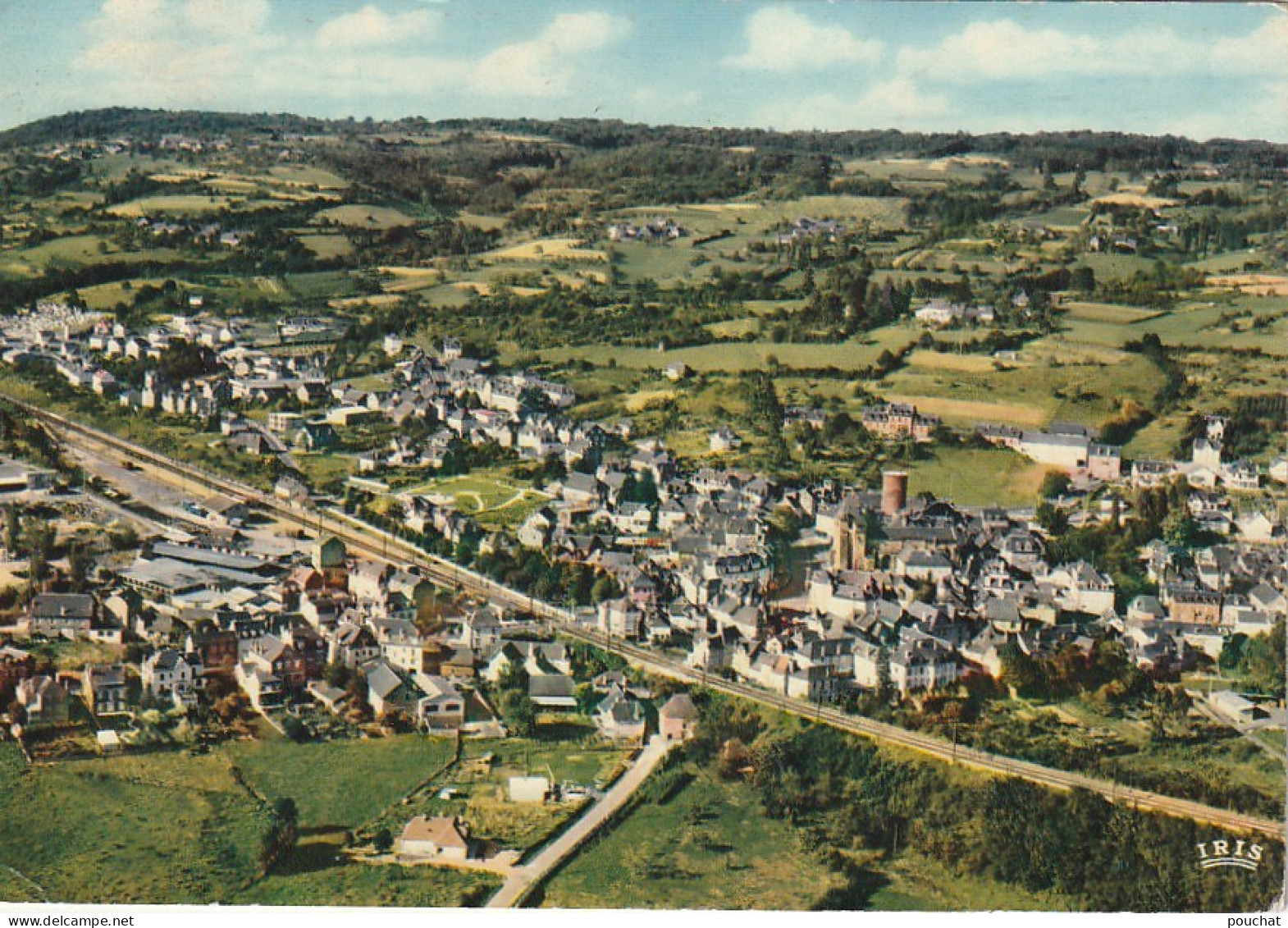 PE 14 -(19) ALLASSAC - VUE GENERALE AERIENNE - CARTE COULEURS - 2 SCANS - Autres & Non Classés