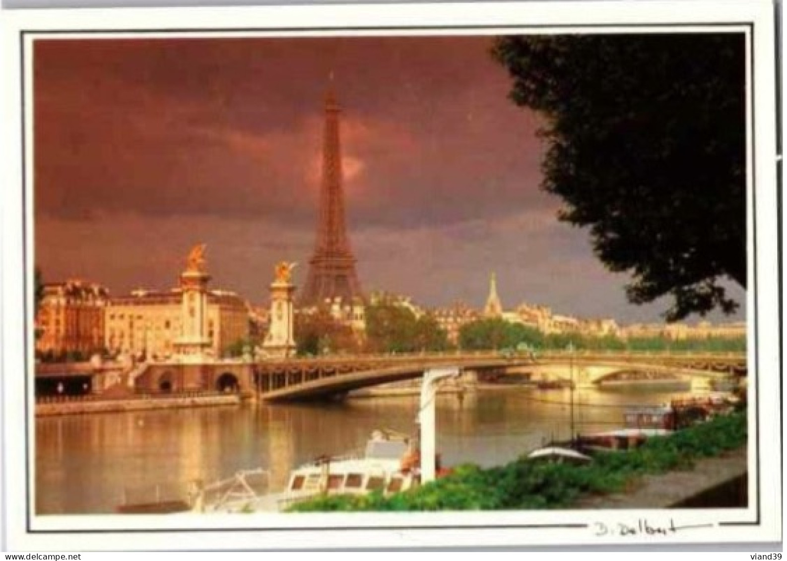 PARIS. -  Le Pont Alexandre III Et La Tour Eiffel.      Non Circulée. - Bridges