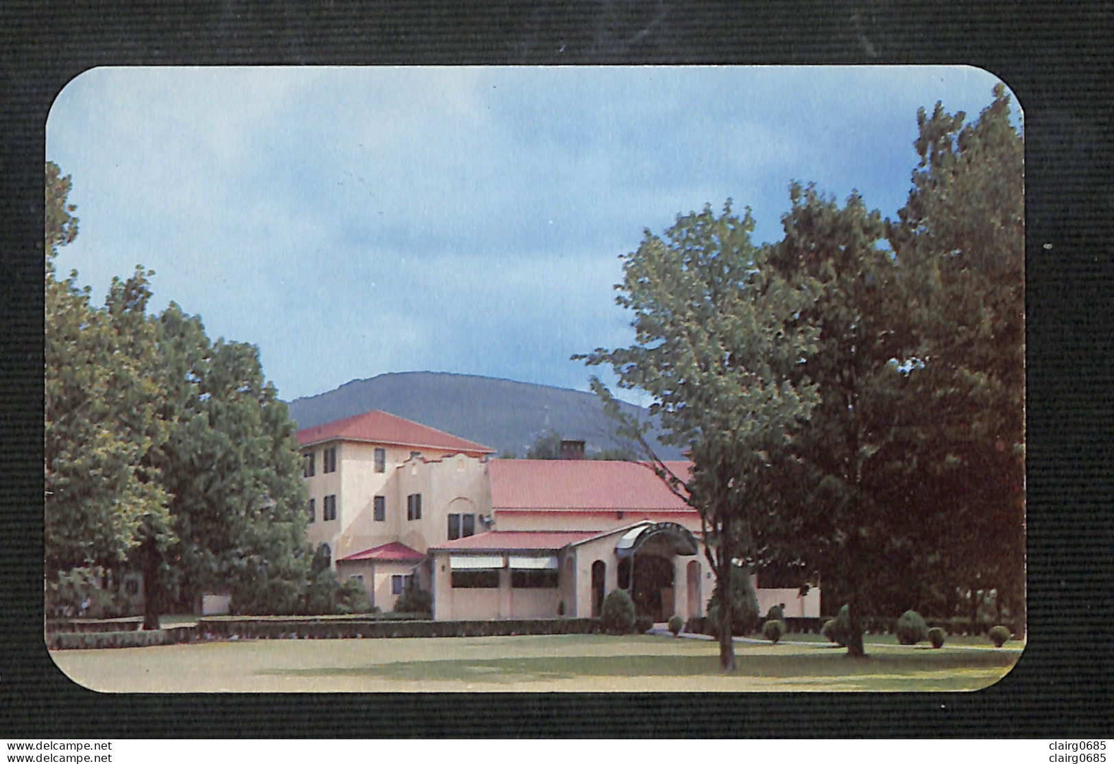 ETATS-UNIS - ELLENVILLE, NEW-YORK - Nevele Country Club - Partial View Of Main Building - Other & Unclassified