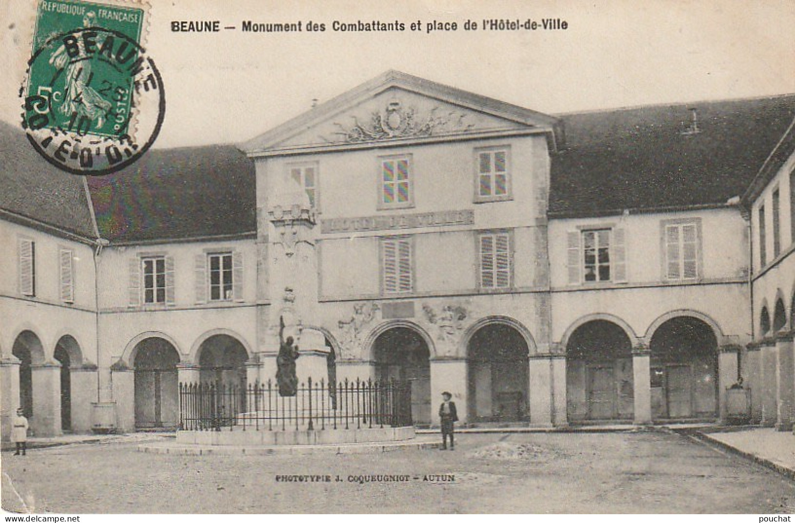 PE 21-(21) BEAUNE - MONUMENT DES COMBATTANTS ET PLACE DE L' HOTEL DE VILLE - 2 SCANS - Beaune