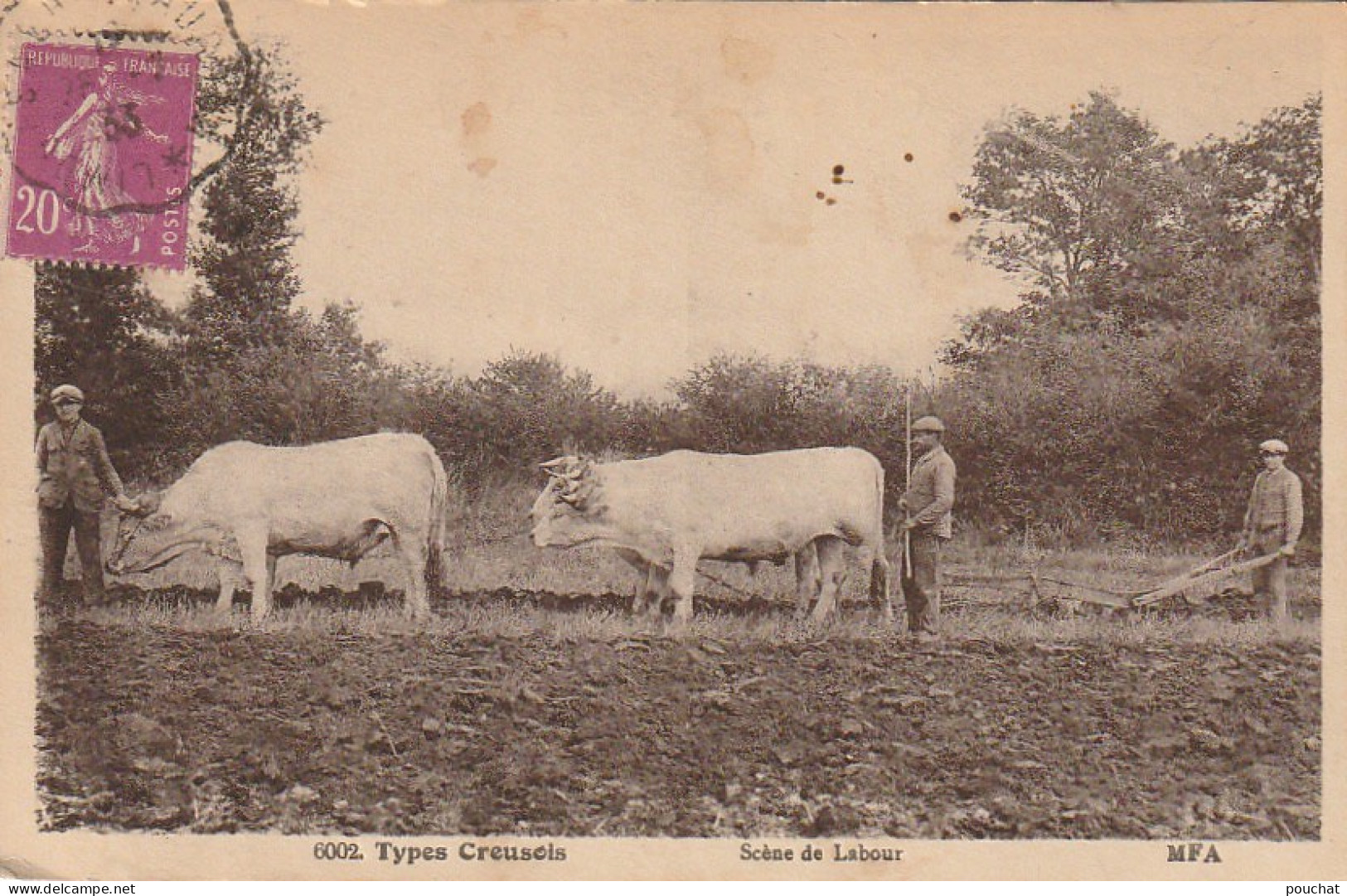 PE 24 -(23) TYPES CREUSOIS - SCENE DE LABOUR - PAYSANS AVEC ATTELAGE - ARAIRE - 2 SCANS - Culturas