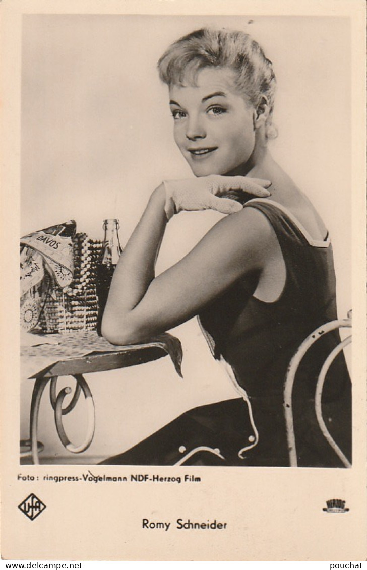 PE 26 -  ROMY SCHNEIDER -  COMEDIENNE - PORTRAIT  PHOTO RINGPRESS VOGELMANN - 2 SCANS - Entertainers