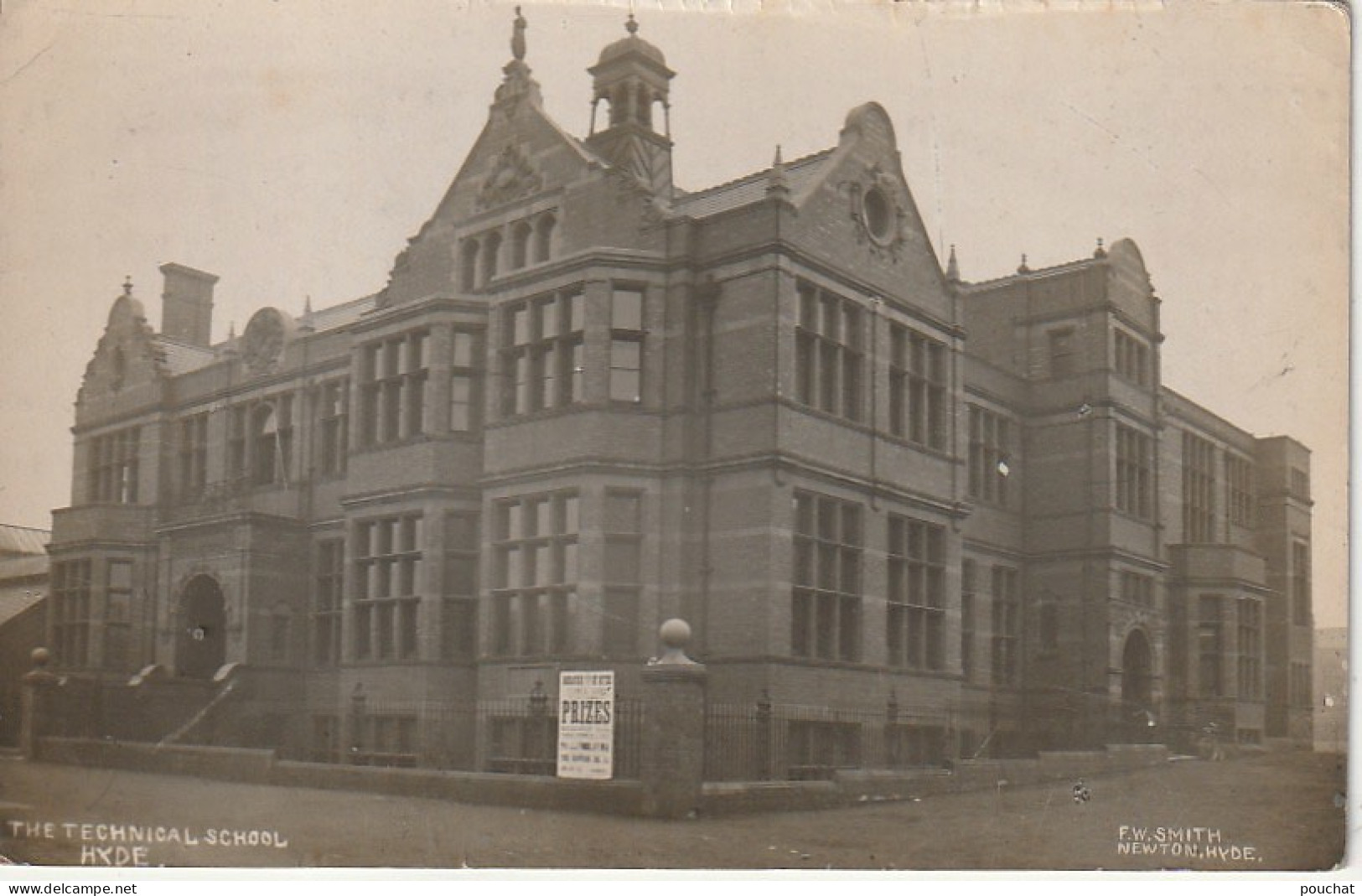 OP Nw34- HYDE ( ENGLAND ) - THE TECHNICAL SCHOOL - PHOT. F. W. SMITH , NEWTON , HYDE - 2 SCANS - Manchester