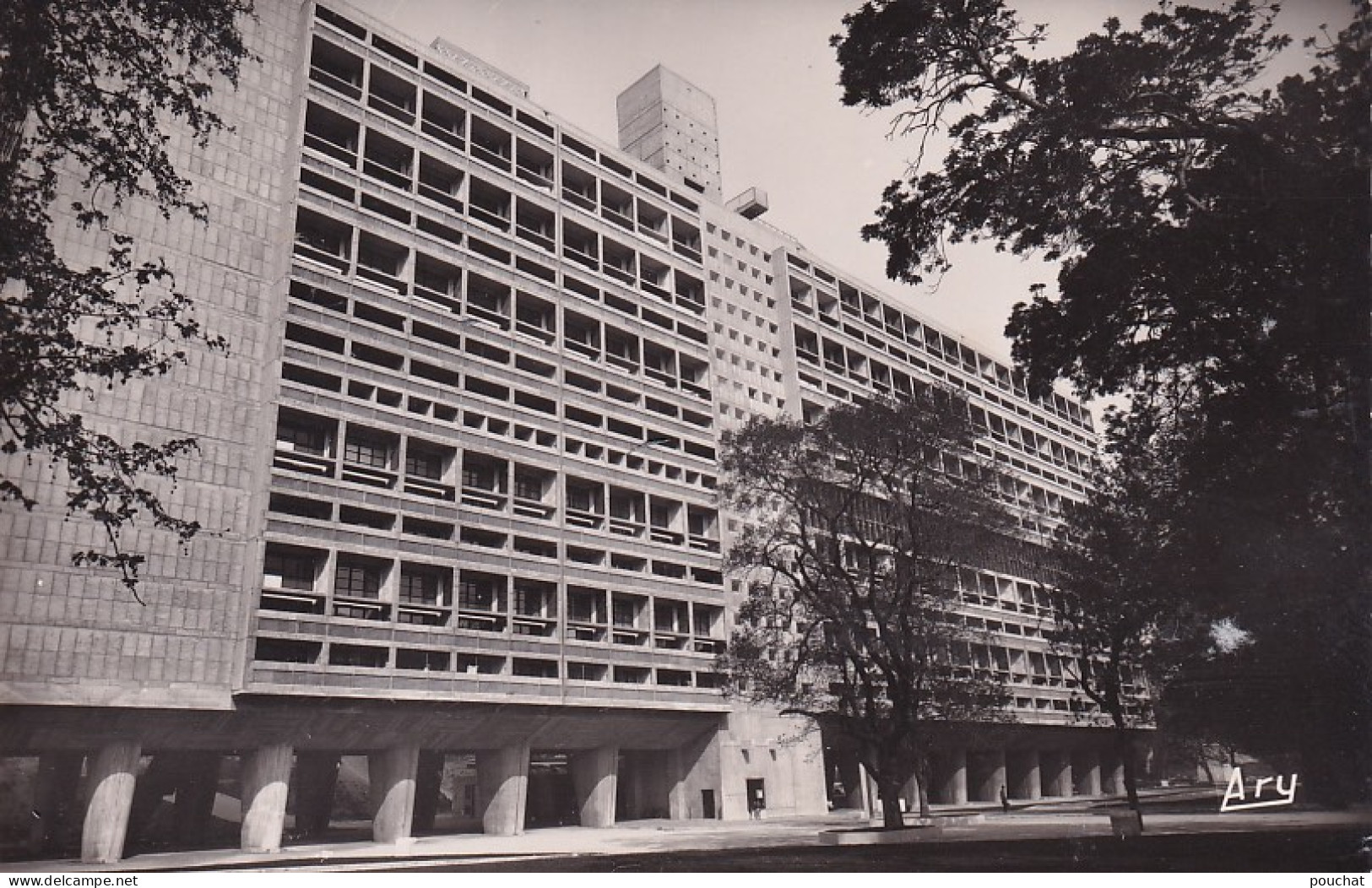 MO 29-(13) LA CITE RADIEUSE " LE CORBUSIER " , MARSEILLE  - Quartiers Sud, Mazargues, Bonneveine, Pointe Rouge, Calanques,